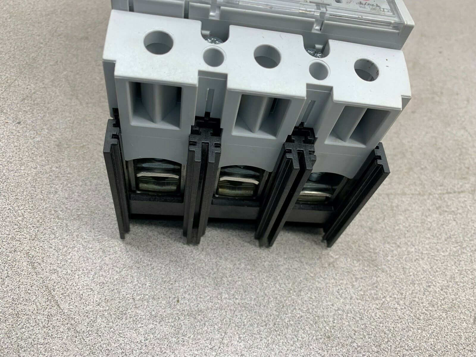 NEW EATON MOELLER 80AMP BREAKER WITH SYNCHRONIZED REMOTE OPERATOR NZM 2-XR