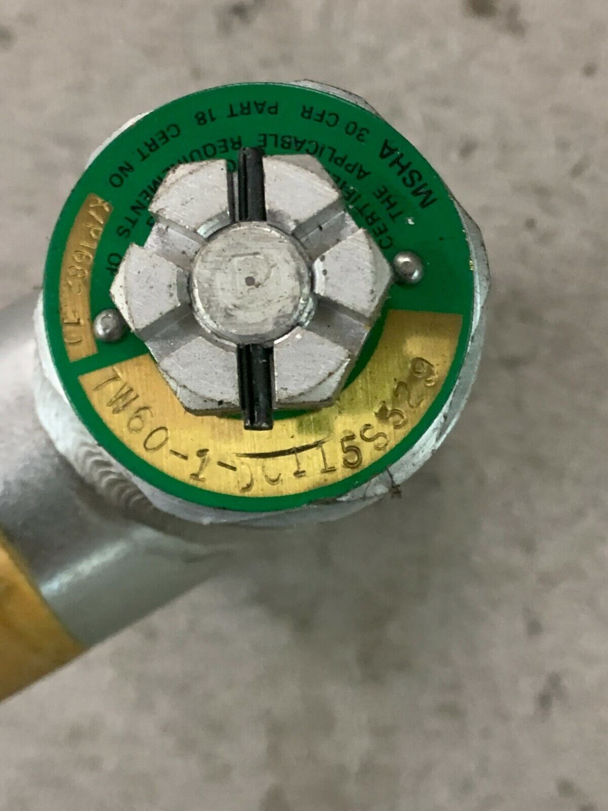 NEW NO BOX FLUID CONTROLS 7W61-12-DC115S329 VALVE 7W60-1-DC115S329