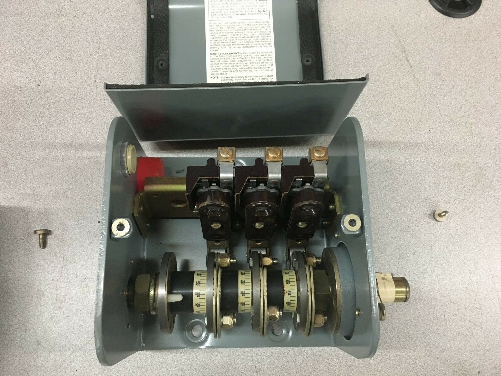 NEW NO BOX ALLEN-BRADLEY 0-400RPM ROTARY CAM LIMIT SWITCH 803-P3 SERIES A