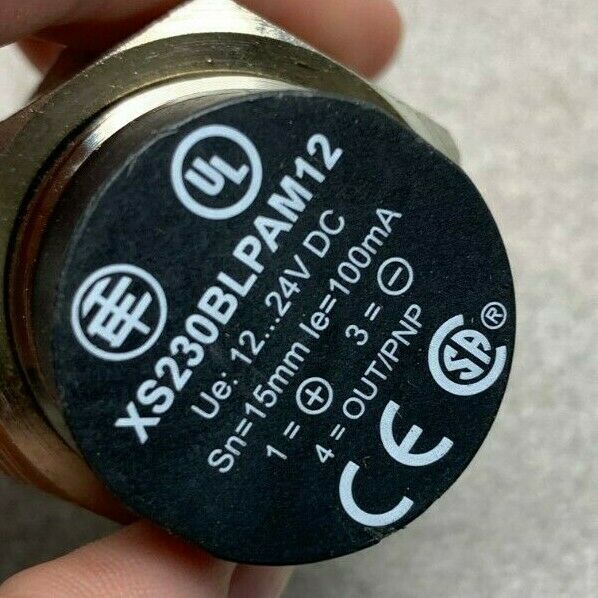 NEW NO BOX SCHNEIDER SWITCH XS230BLPAM12