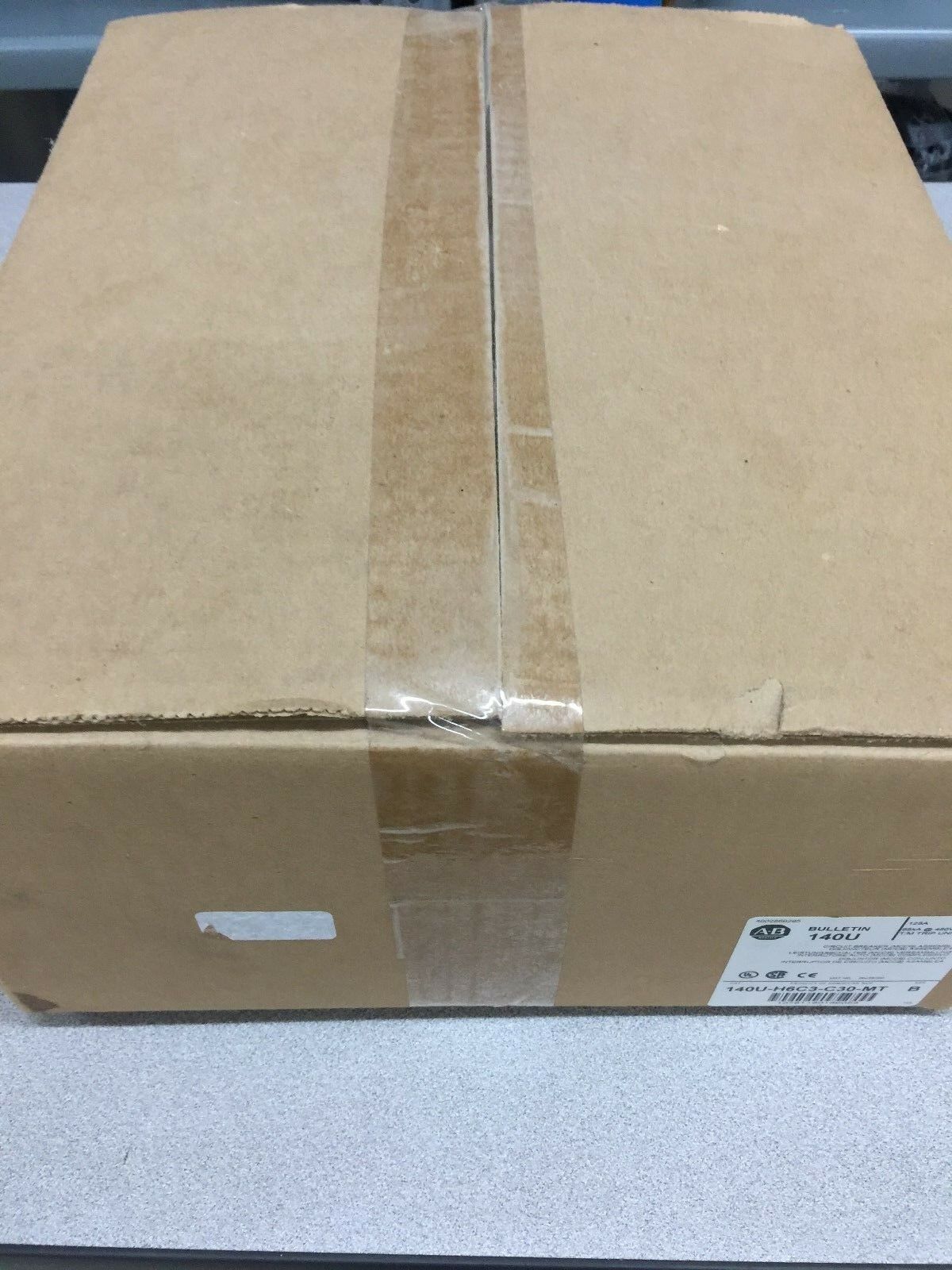 NEW IN BOX ALLEN-BRADLEY CIRCUIT BREAKER ASSEMBLY 140U-H6C3-C30-MT SERIES B