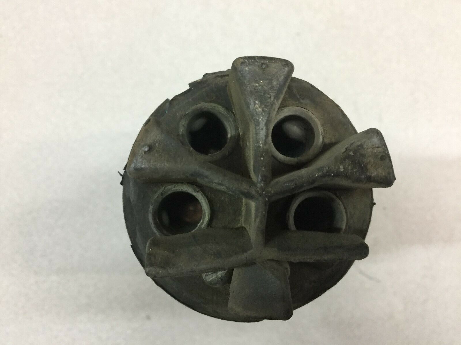 NEW NO BOX CROUSE HINDS 225AMP 600V QUIK-LOC CONNECTOR MALE X83462D