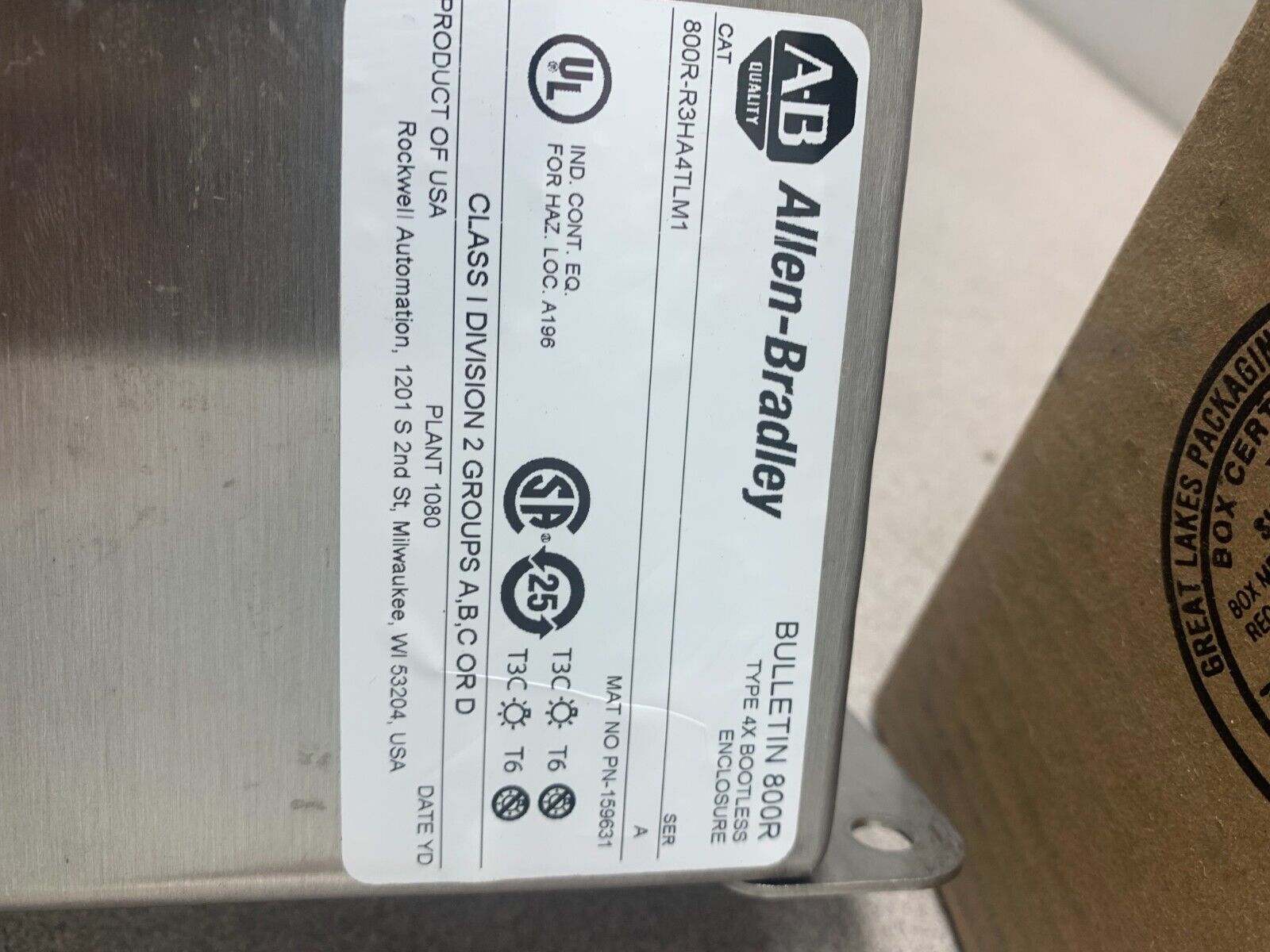 NEW IN BOX ALLEN-BRADLEY SEALED CONTACT SELECTOR SWITCH 800R-R3HA4TLM1 SERIES A