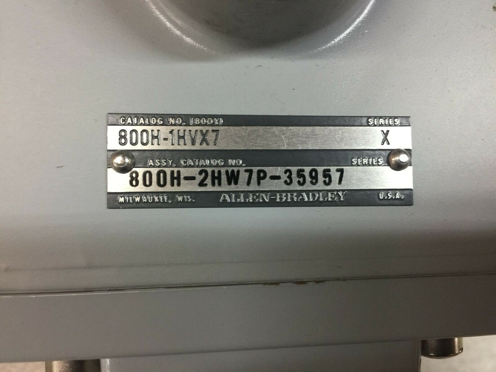 NEW NO BOX ALLEN BRADLEY HAZARDOUS LOCATION START STATION 800H-2HW7P-35957