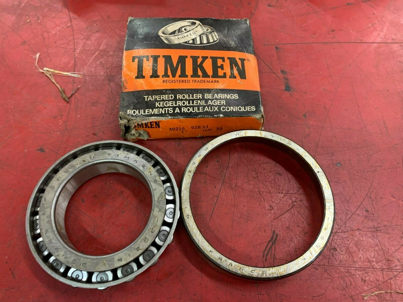 NEW IN BOX TIMKEN BEARING WITH RACE 30216 WITH 92KA1
