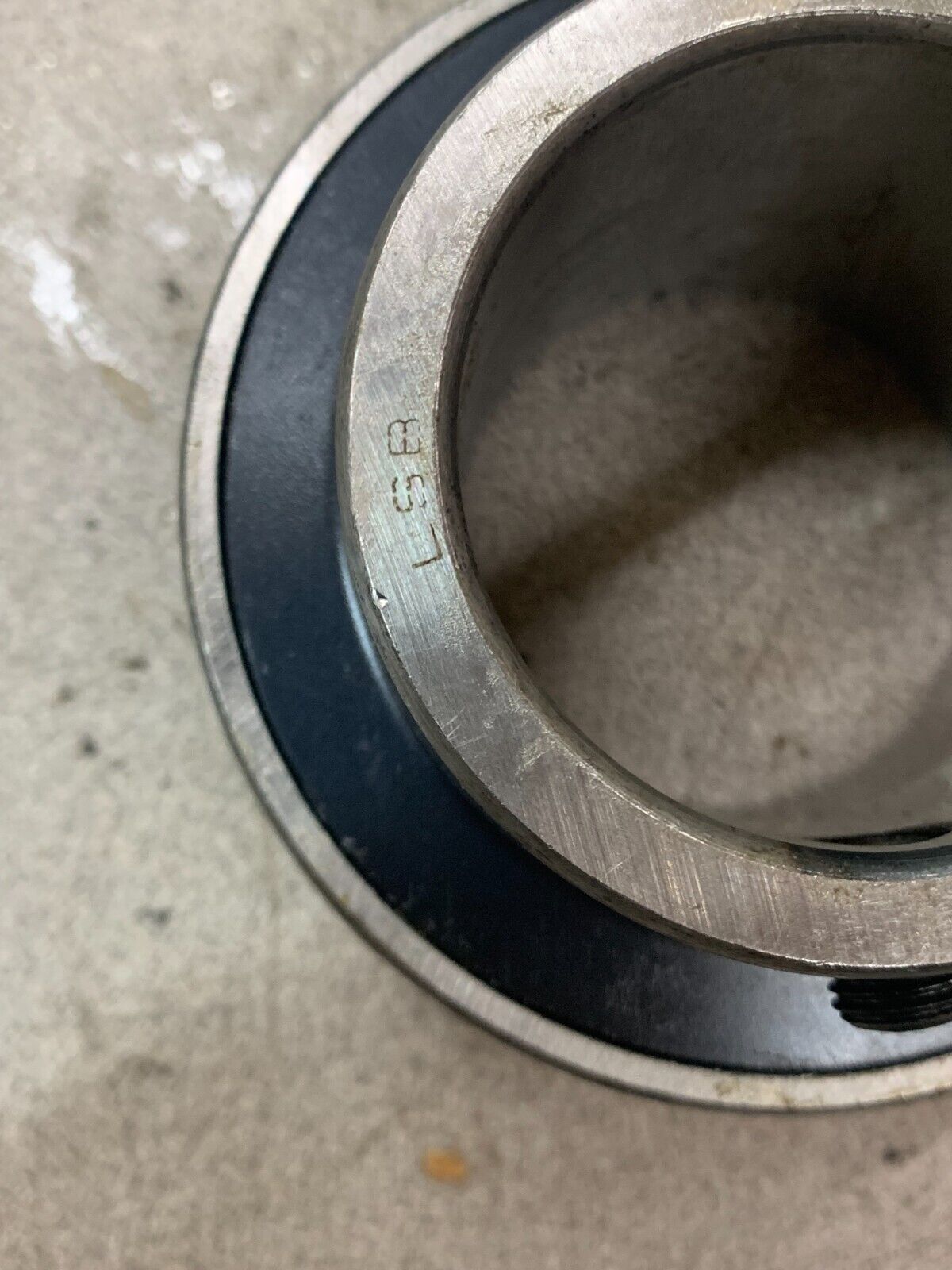 NEW NO BOX LSB INSERT BEARING UC210-30