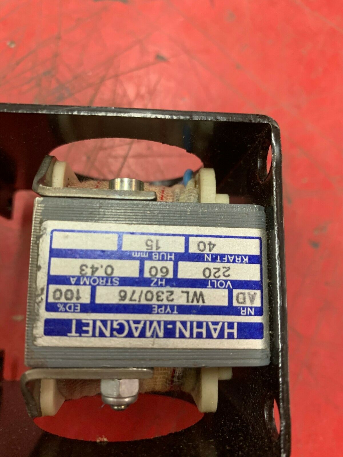 NEW NO BOX HAHN-MAGNET SOLENOID WL230/76