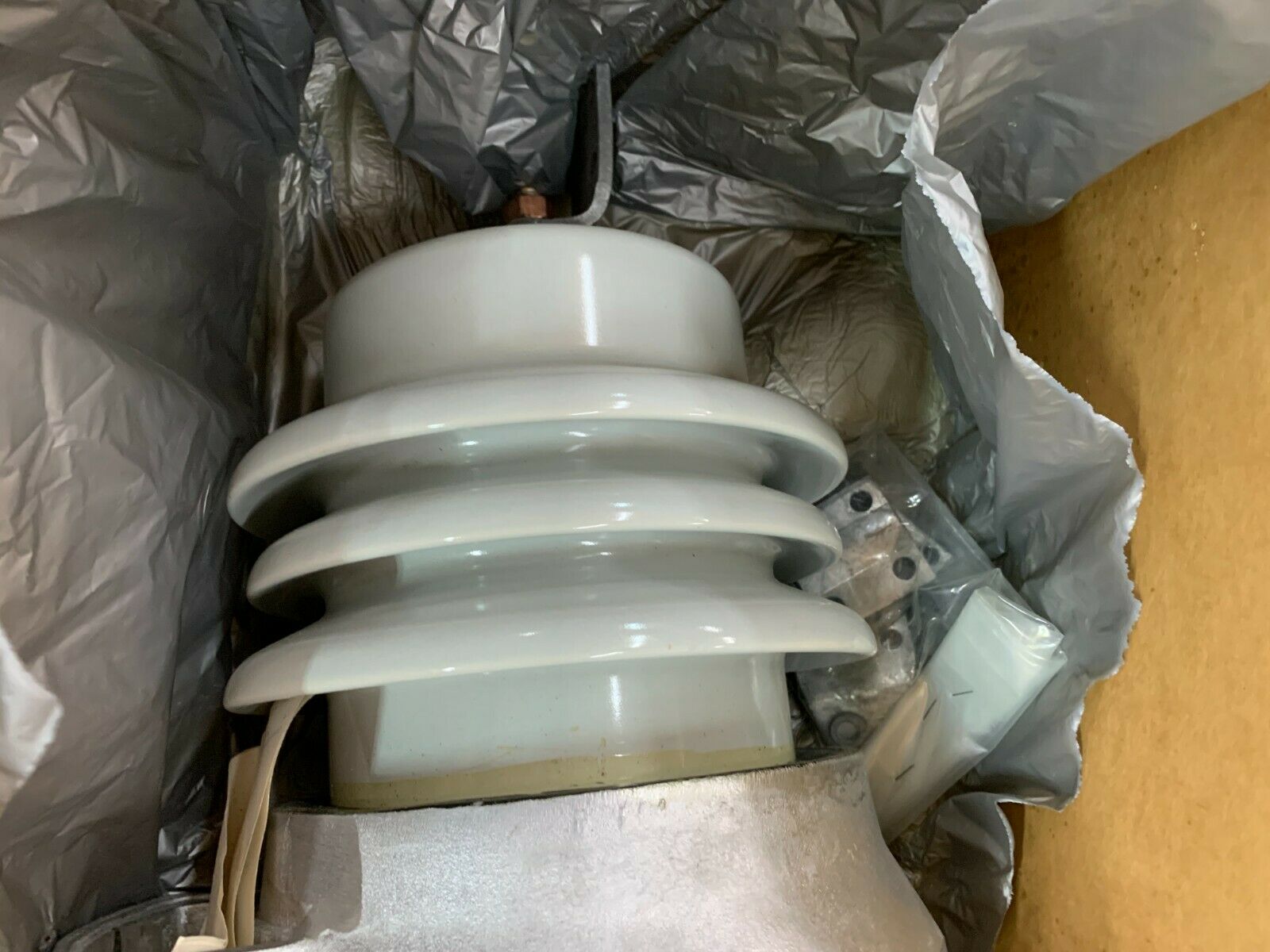 NEW IN BOX WESTINGHOUSE TYPE SMX STATION CLASS SURGE ARRESTER 8045A40A04