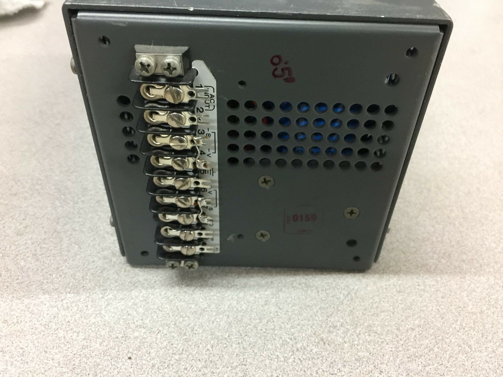 NEW NO BOX LAMBDA ELECTRONICS REGULATED POWER SUPPLY LCS-CC-28