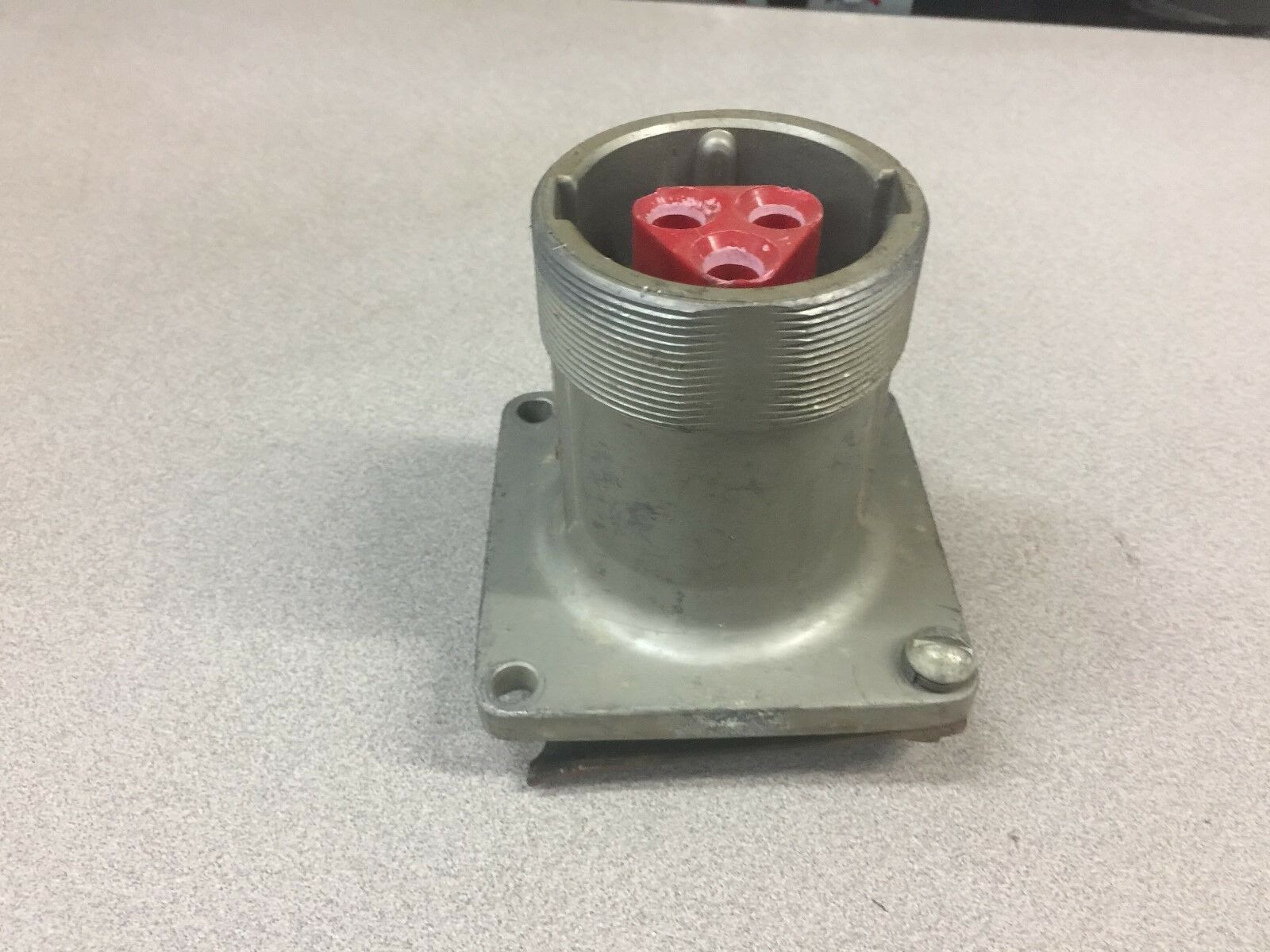 NEW NO BOX CROUSE HINDS ARKTITE 60AMP 3W 3P RECEPTICAL AR637