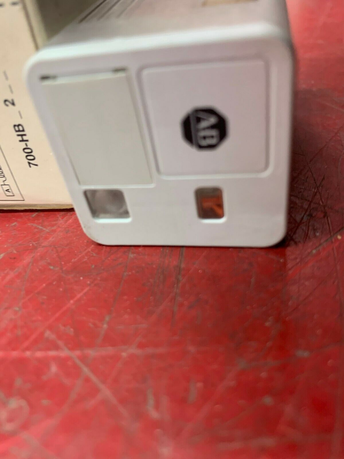 NEW IN BOX ALLEN BRADLEY RELAY 700-HAB3Z24 SERIES C