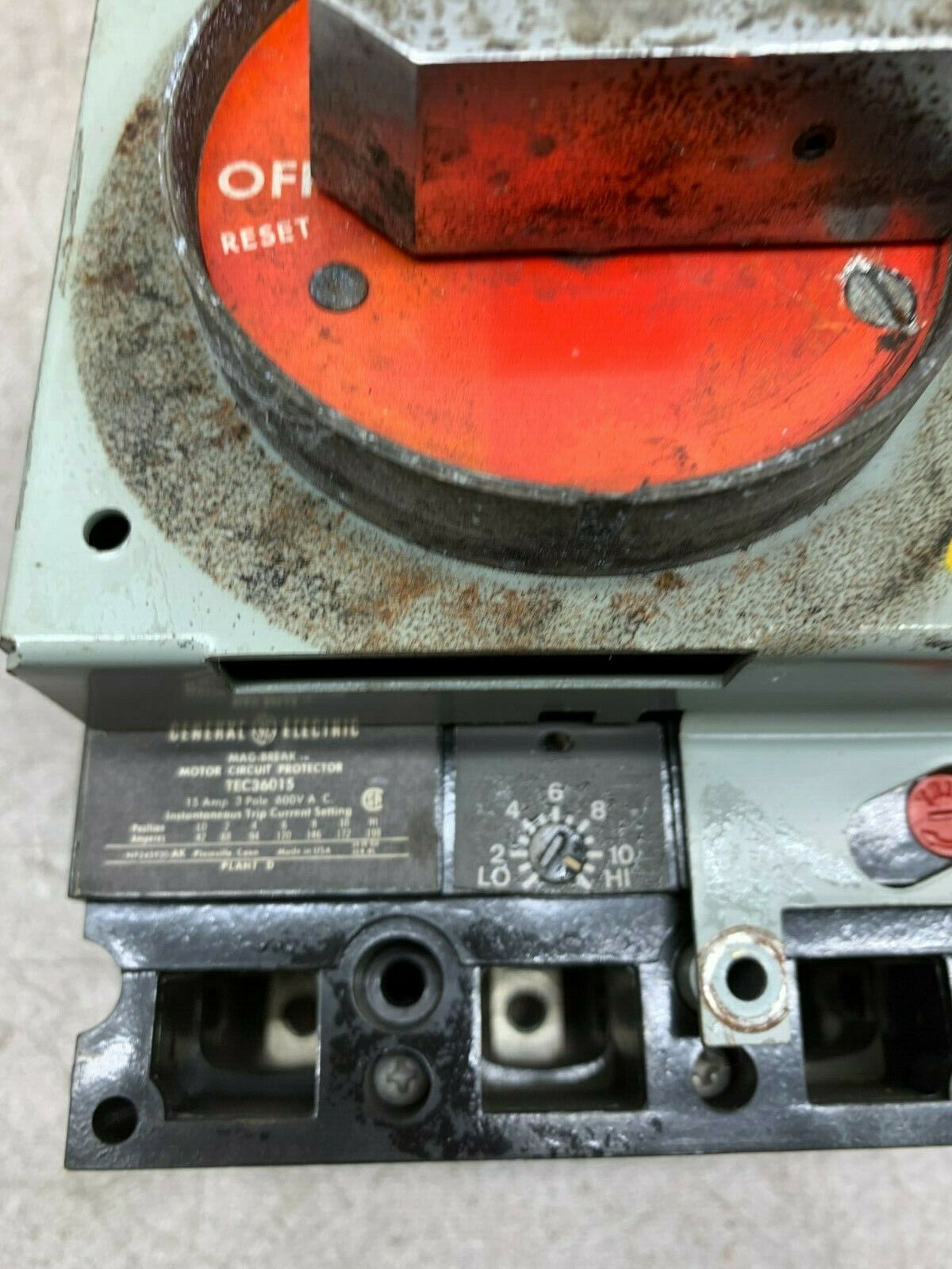 USED GENERAL ELECTRIC TEFR1 15 AMP 3 POLE MOTOR CIRCUIT PROTECTOR TEC36015