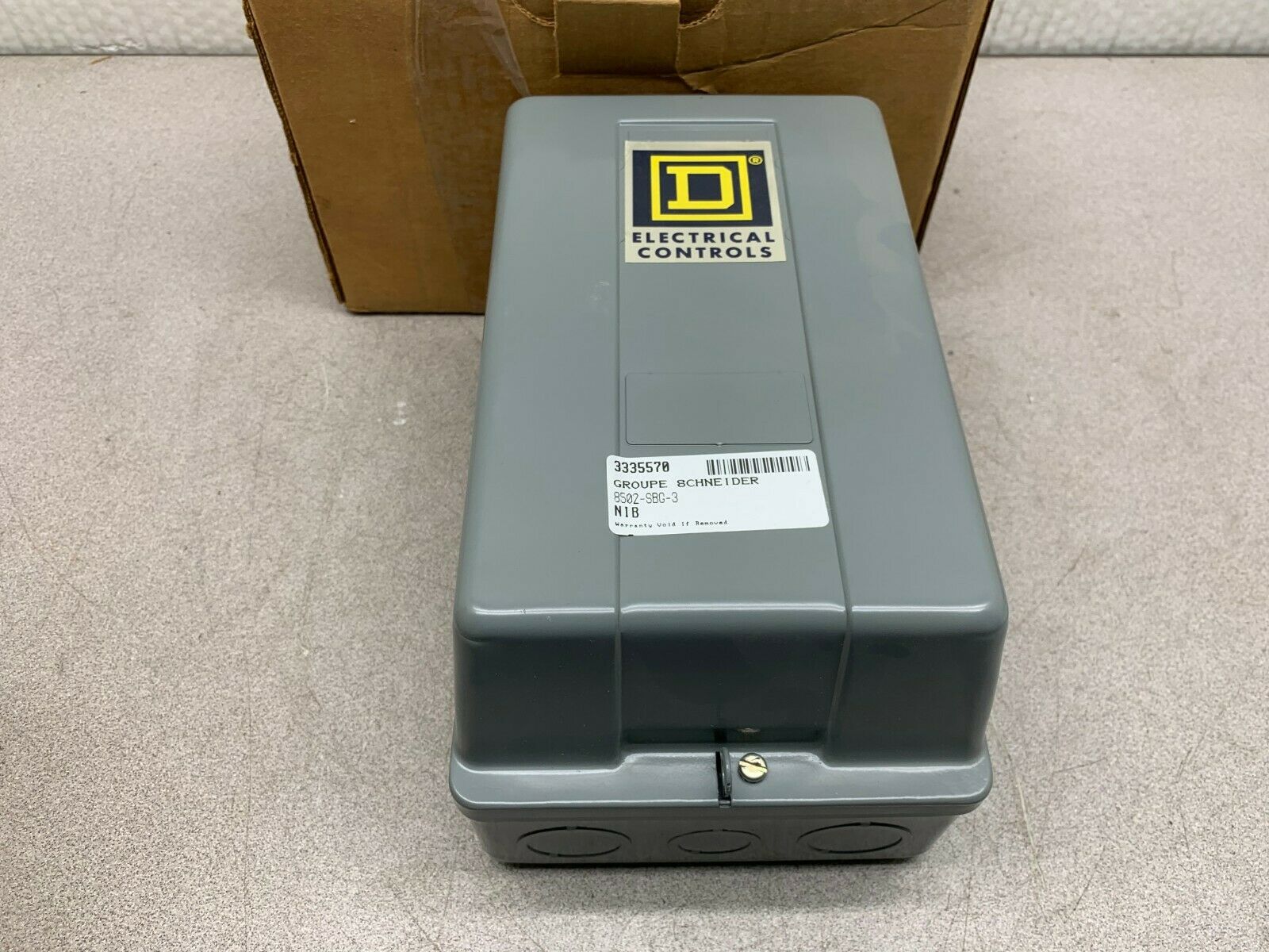 NEW IN BOX SQUARE D SIZE 0 STARTER WITH ENCLOSURE 8502 SBG-3