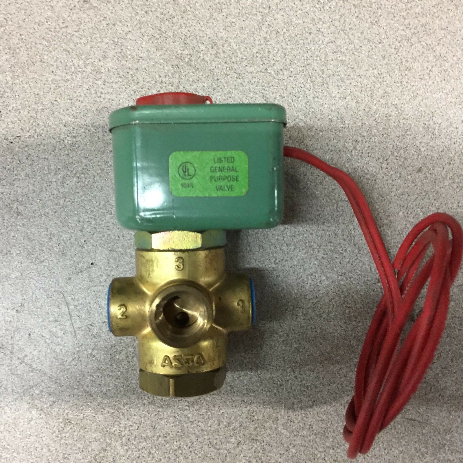 NEW NO BOX ASCO 1/4NPT 40PSI 120VAC SOLENOID VALVE 8320A85