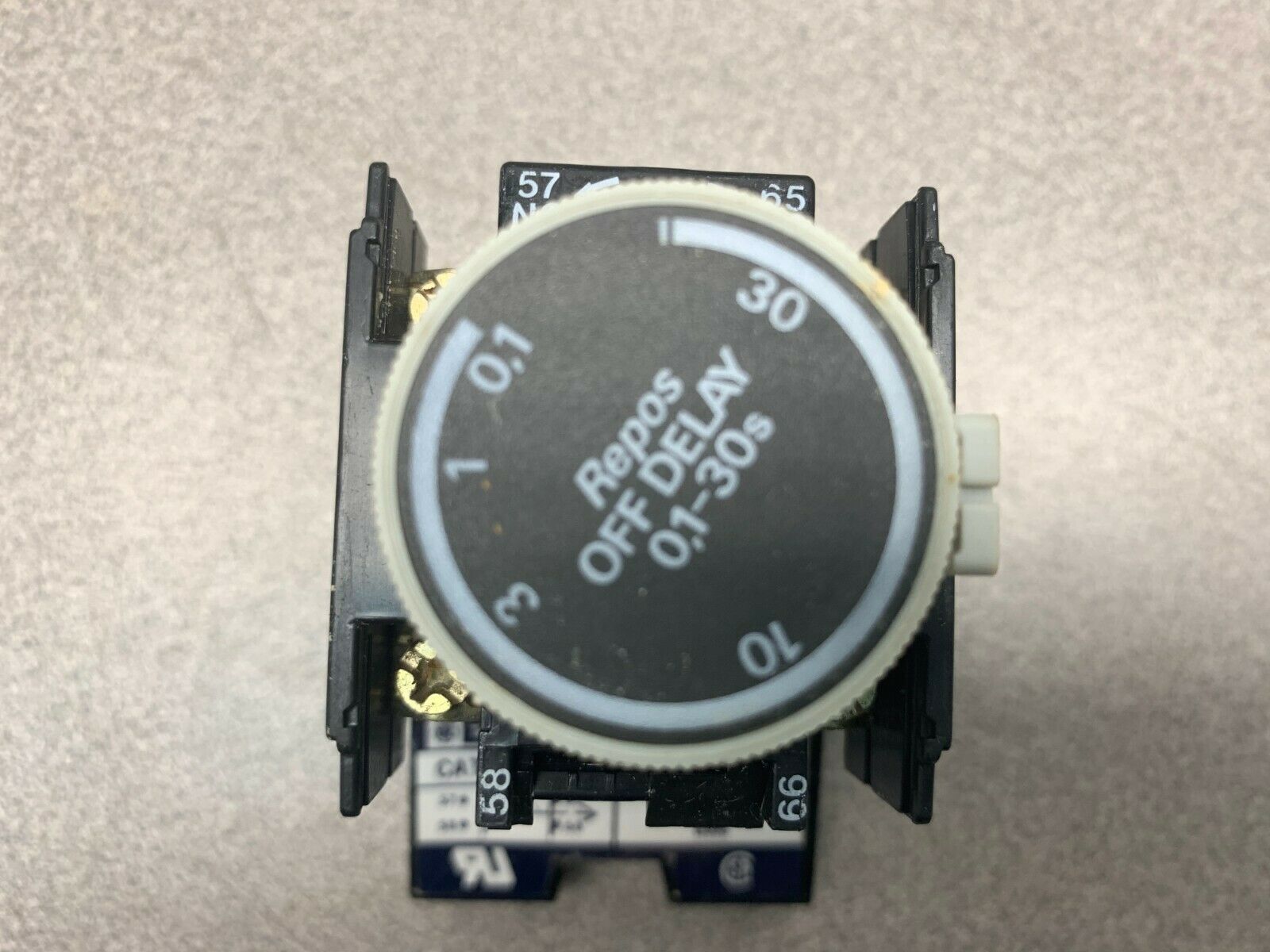 USED TELEMECANIQUE PNEUMATIC TIMING UNIT J20FC13