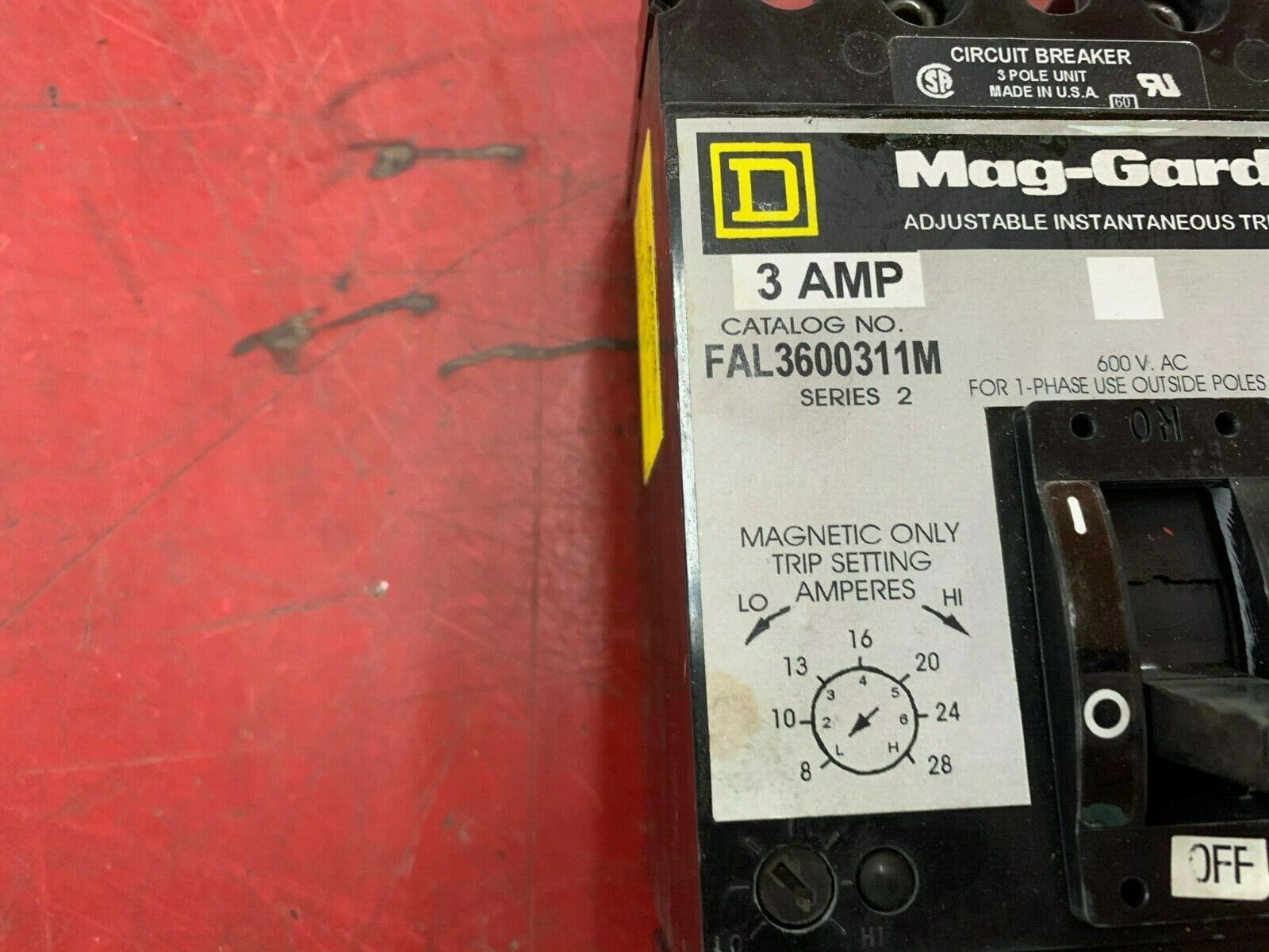 NEW NO BOX SQUARE D 3 AMP CIRCUIT BREAKER FAL3600311M