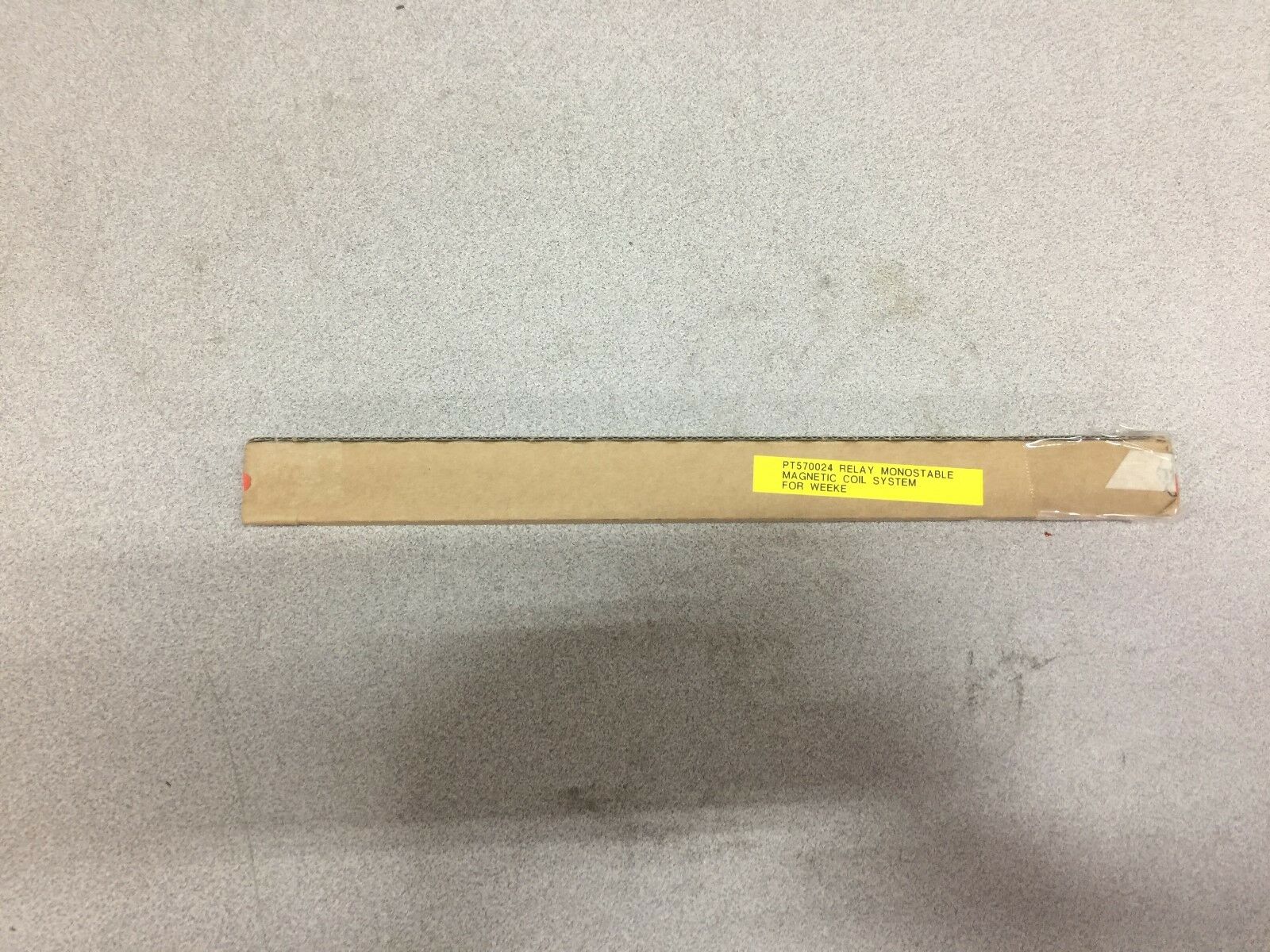 NEW IN BOX OF10 SCHRACK MAGNETIC COIL RELAY RT524024