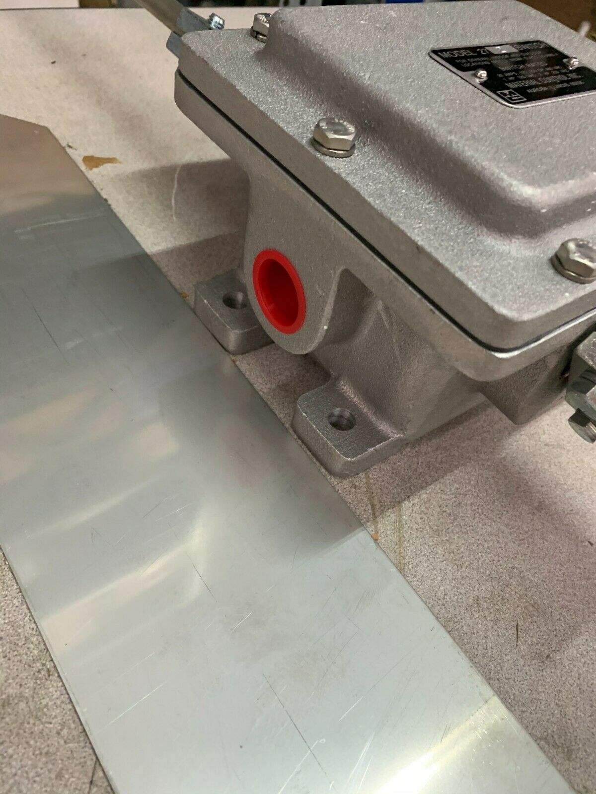 NEW NO BOX MATERIAL CONTROL 27-2 FLOAT SWITCH 272