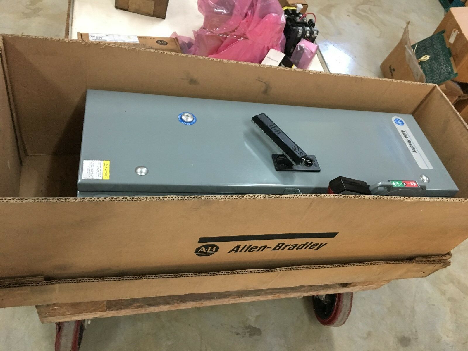 NEW IN BOX ALLEN-BRADLEY SIZE 0 COMBINATION STARTER 512-ADA-24 SERIES 1