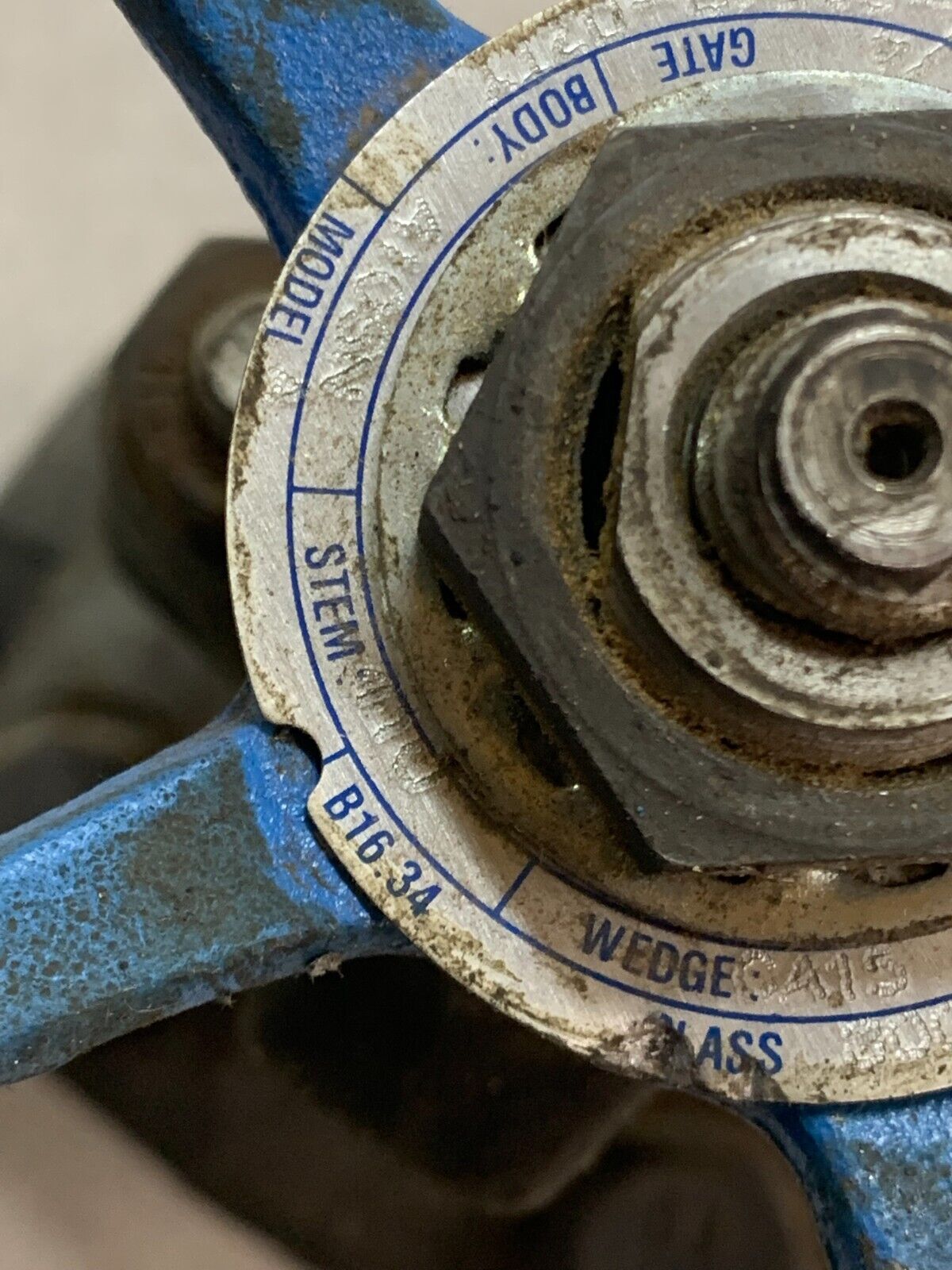 NEW NO BOX VELAN 800 1-1/4" GATE VALVE B16.34 MODEL A