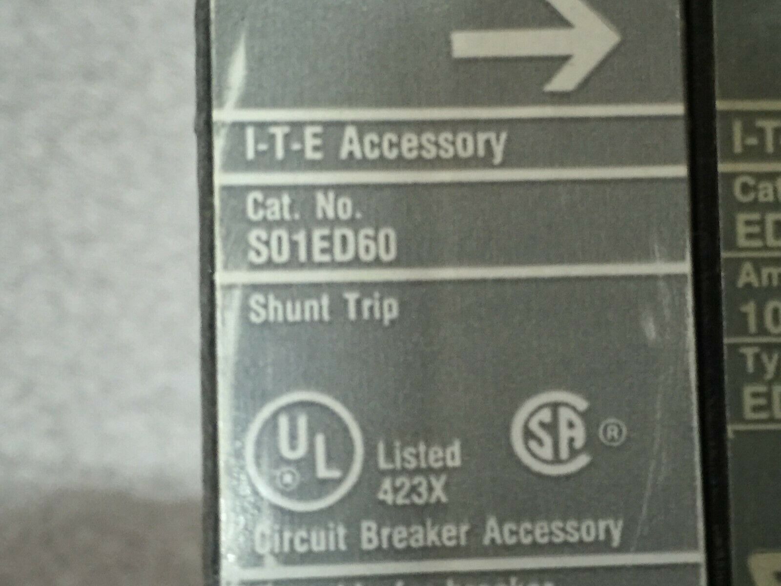 USED SIEMENS 10AMP 3POLE 600VAC 250VDC BREAKER WITH SHUNT TRIP ED63A010 / S01ED