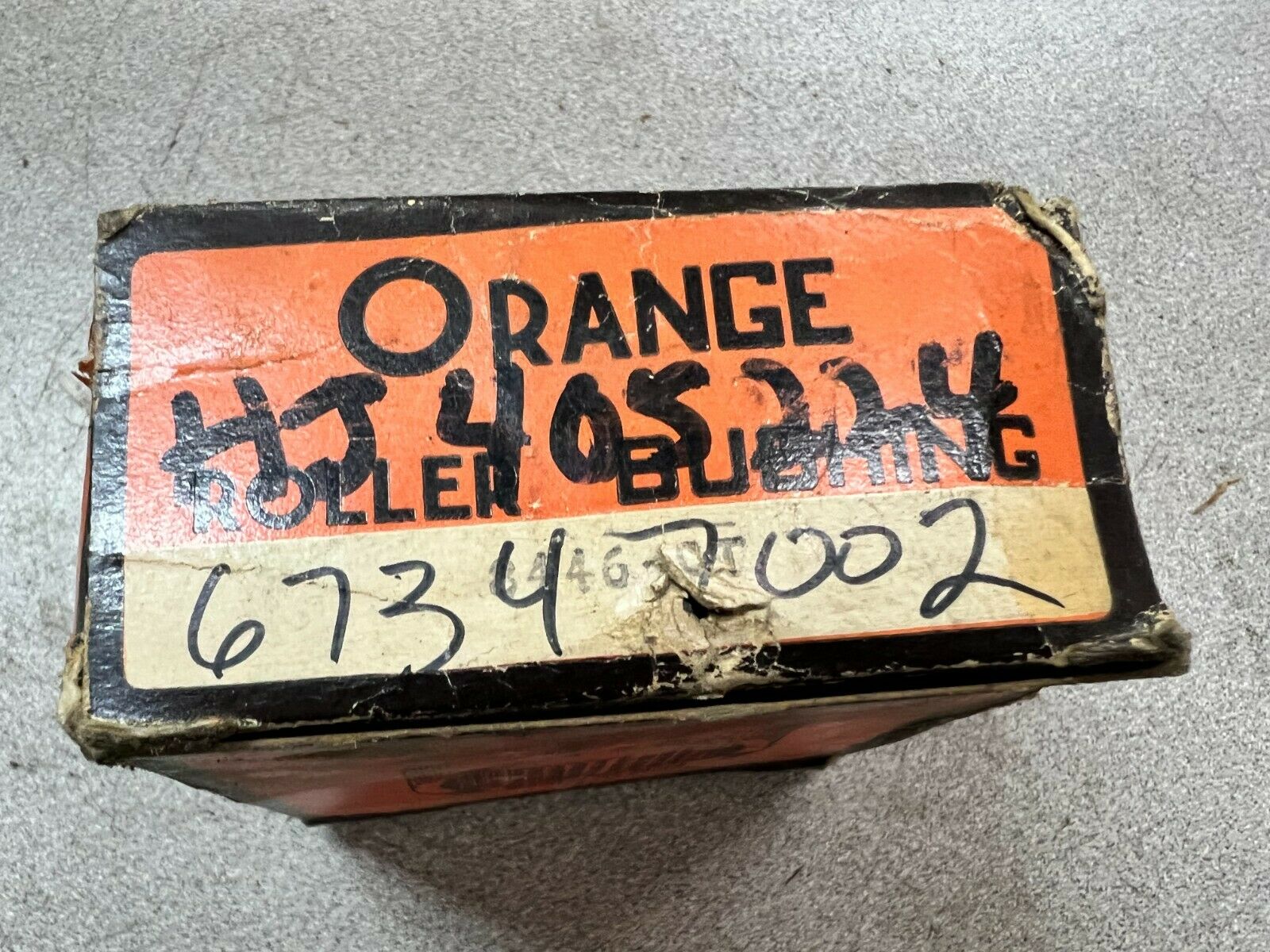 NEW IN BOX ORANGE FELT SEAL BEARING 8446