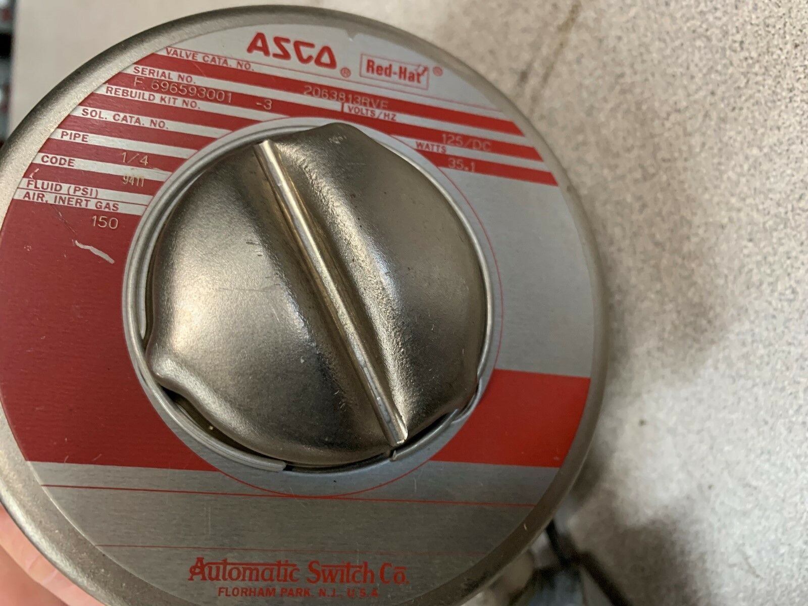 NEW NO BOX ASCO RED-HAT 125-VDC SOLENOID VALVE 1/4" EXPLOSION PROOF 2063813RVF