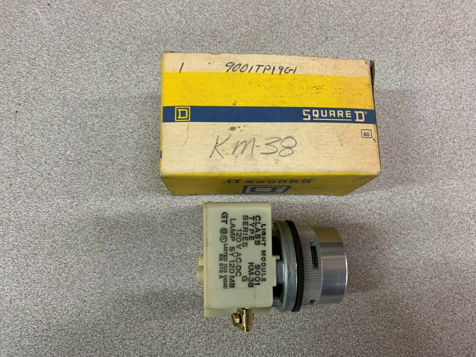 NEW IN BOX SQUARE D LIGHT MODULE 9001 KM-38 (9001TP19G1)SERIES G