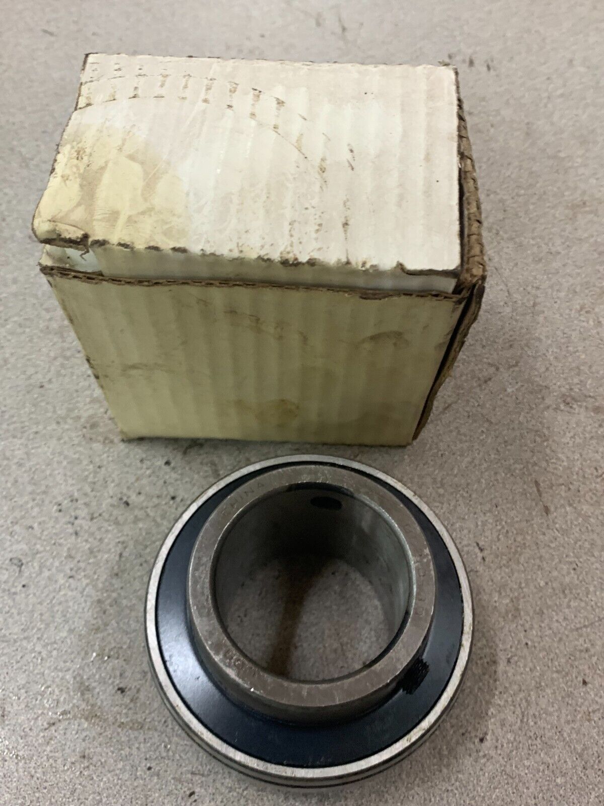 NEW NO BOX LSB INSERT BEARING UC210-30