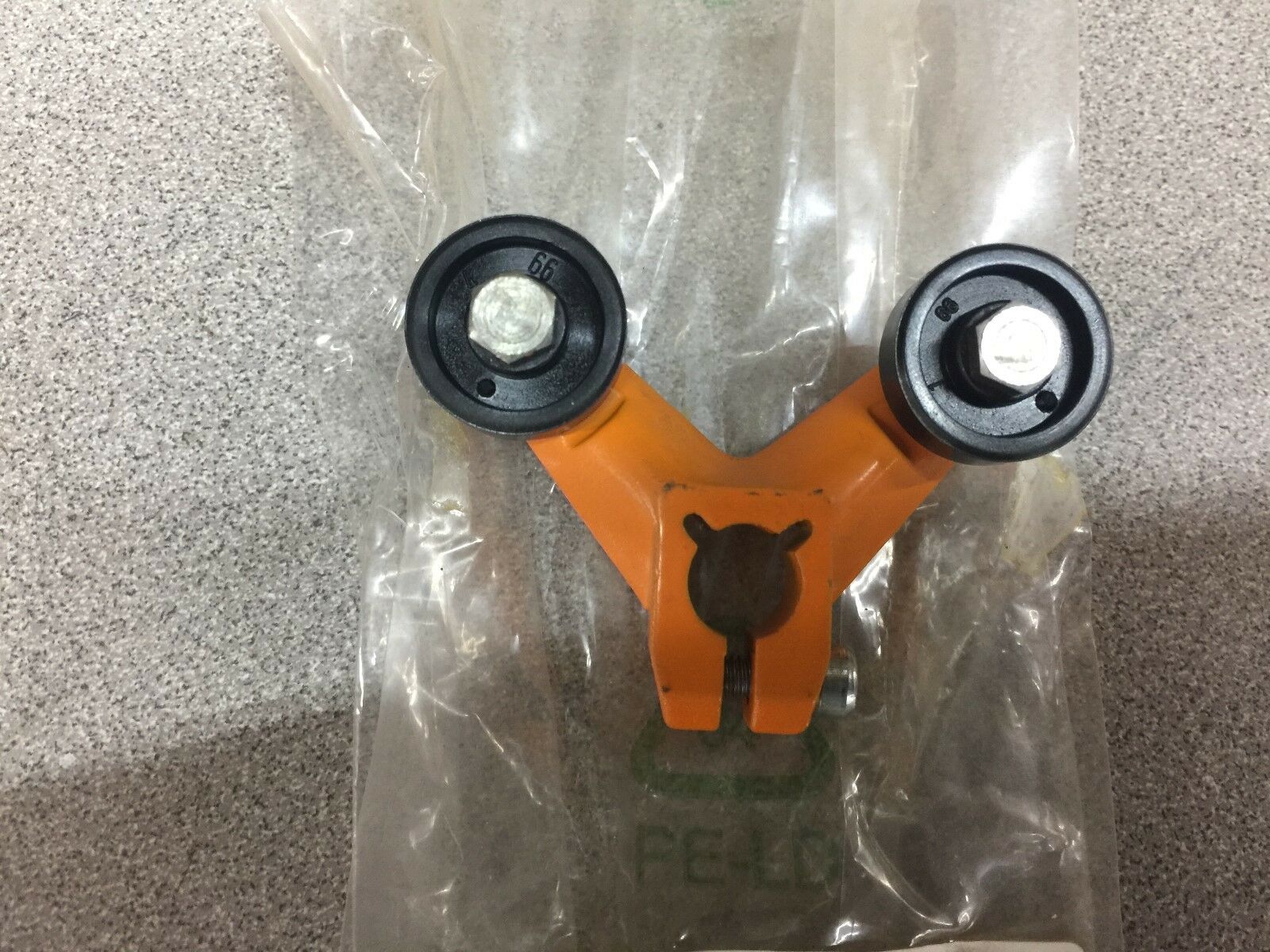 NEW IN ORIGINAL PACKAGING SIEMENS LIMIT SWITCH ROLLER 3SX3 115