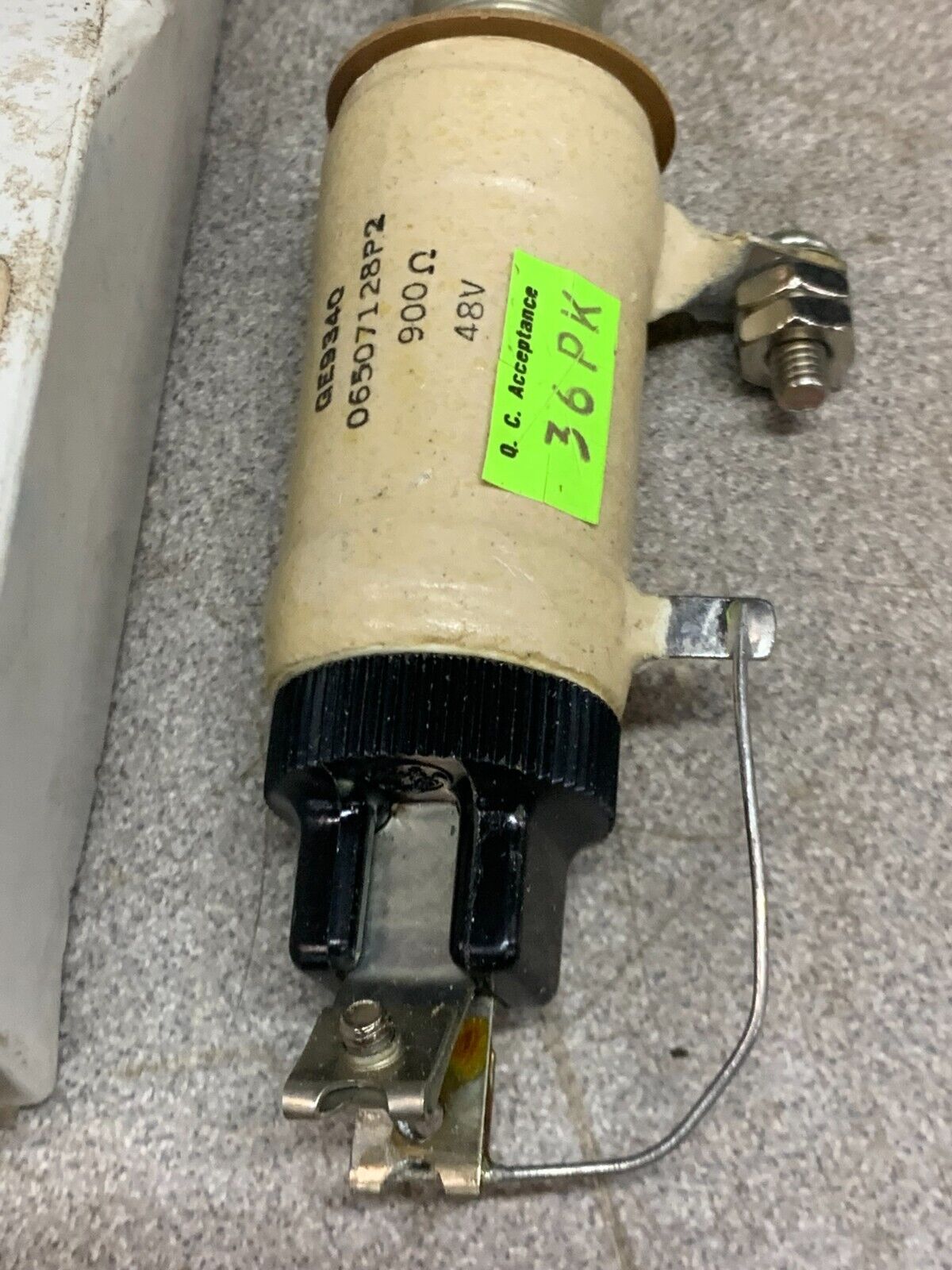 NEW IN BOX GENERAL ELECTRIC ET-5 INDICATING LAMP 6105700G20