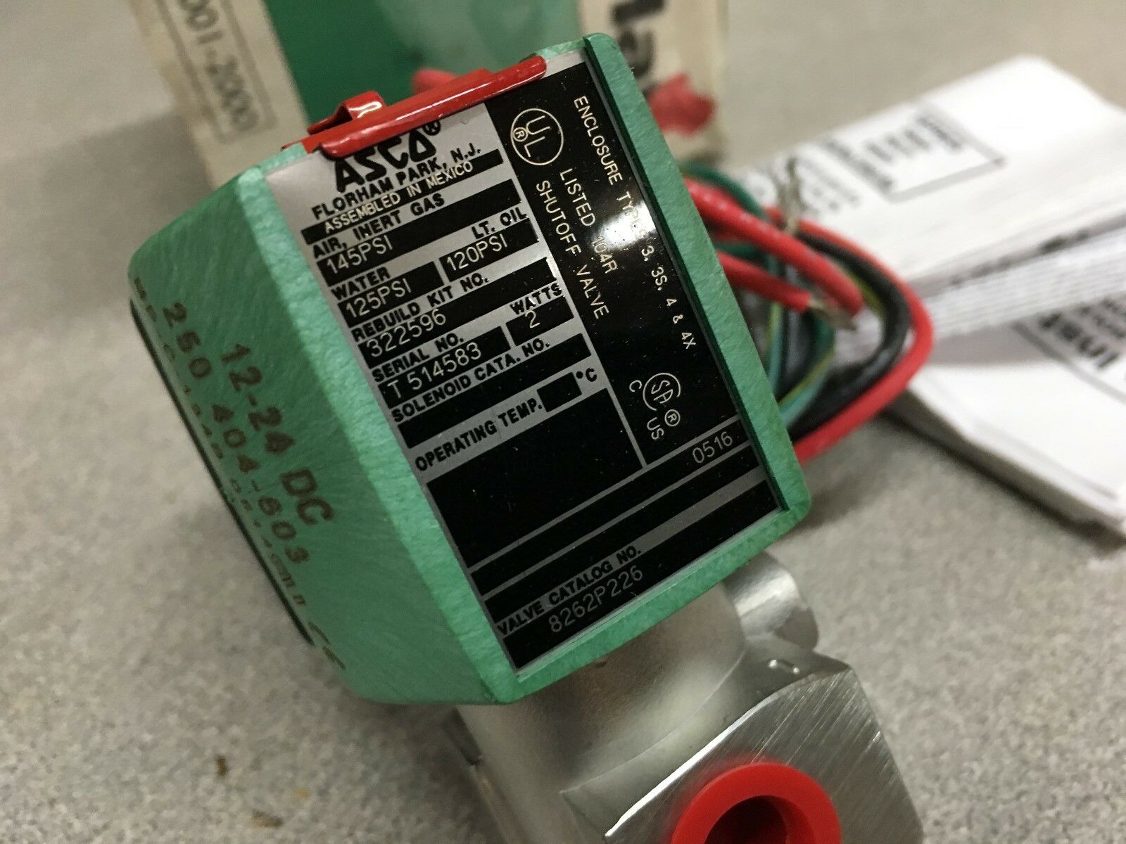 NEW IN BOX ASCO RED HAT SOLENOID VALVE 1/4" PIPE SIZE 8262P226