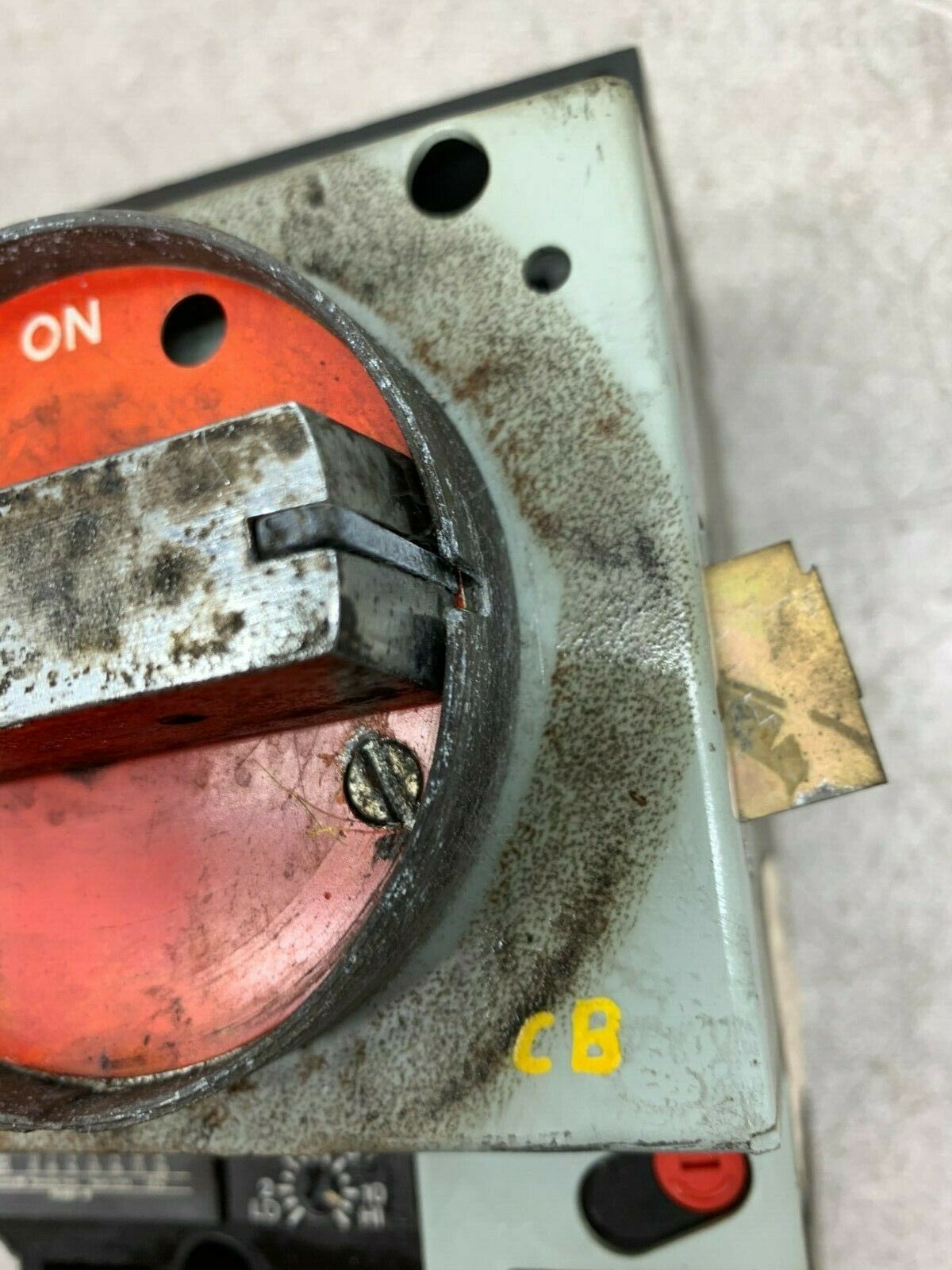 USED GENERAL ELECTRIC TEFR1 15 AMP 3 POLE MOTOR CIRCUIT PROTECTOR TEC36015