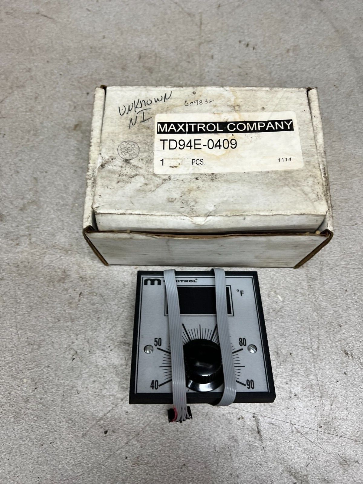 NEW IN BOX MAXITROL REMOTE SELECTOR D94E-0409