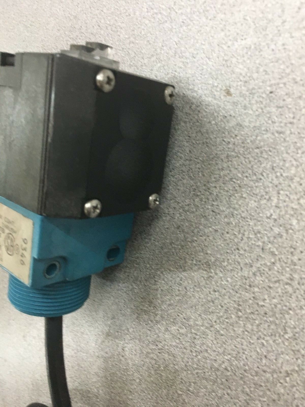 USED MICRO SWITCH MPR6 RECEIVING HEAD SENSOR WITH MPT11 BASE