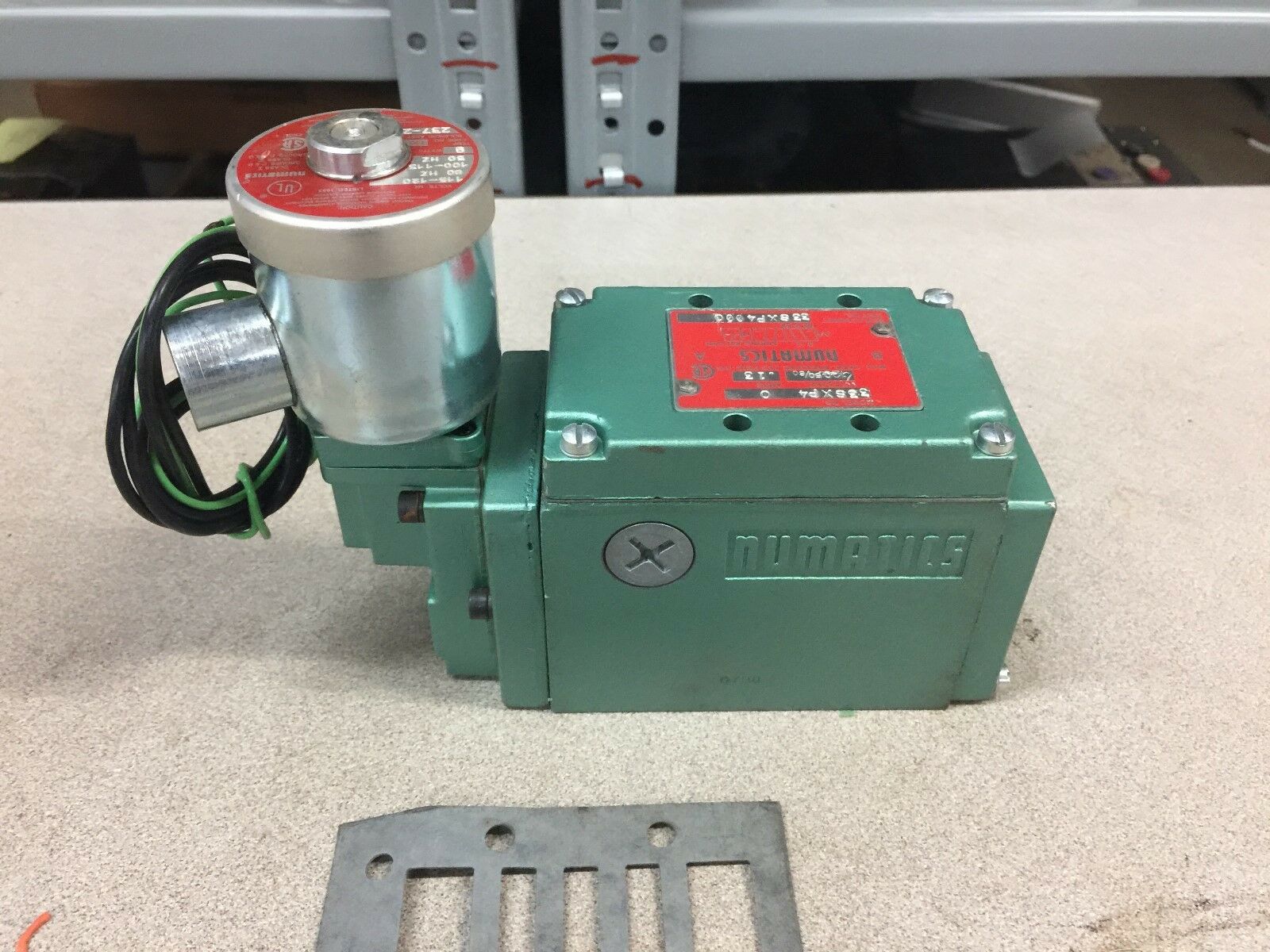 NEW NO BOX NUMATICS 120VAC 150PSI AIR VALVE 3.3SXP4 0