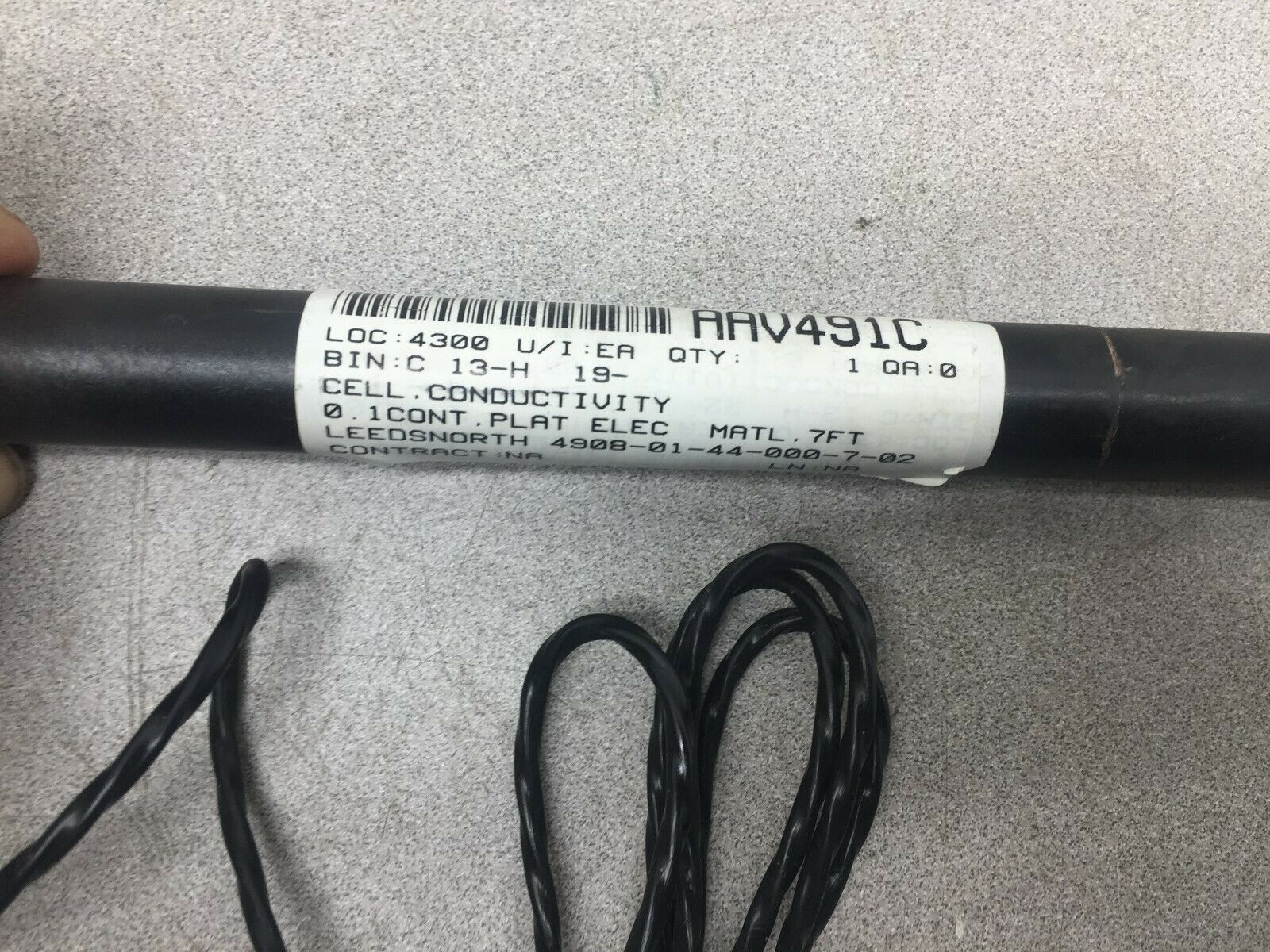 NEW NO BOX LEEDS CONDUCTIVITY CELL 4908-01-44-000-7-02-000