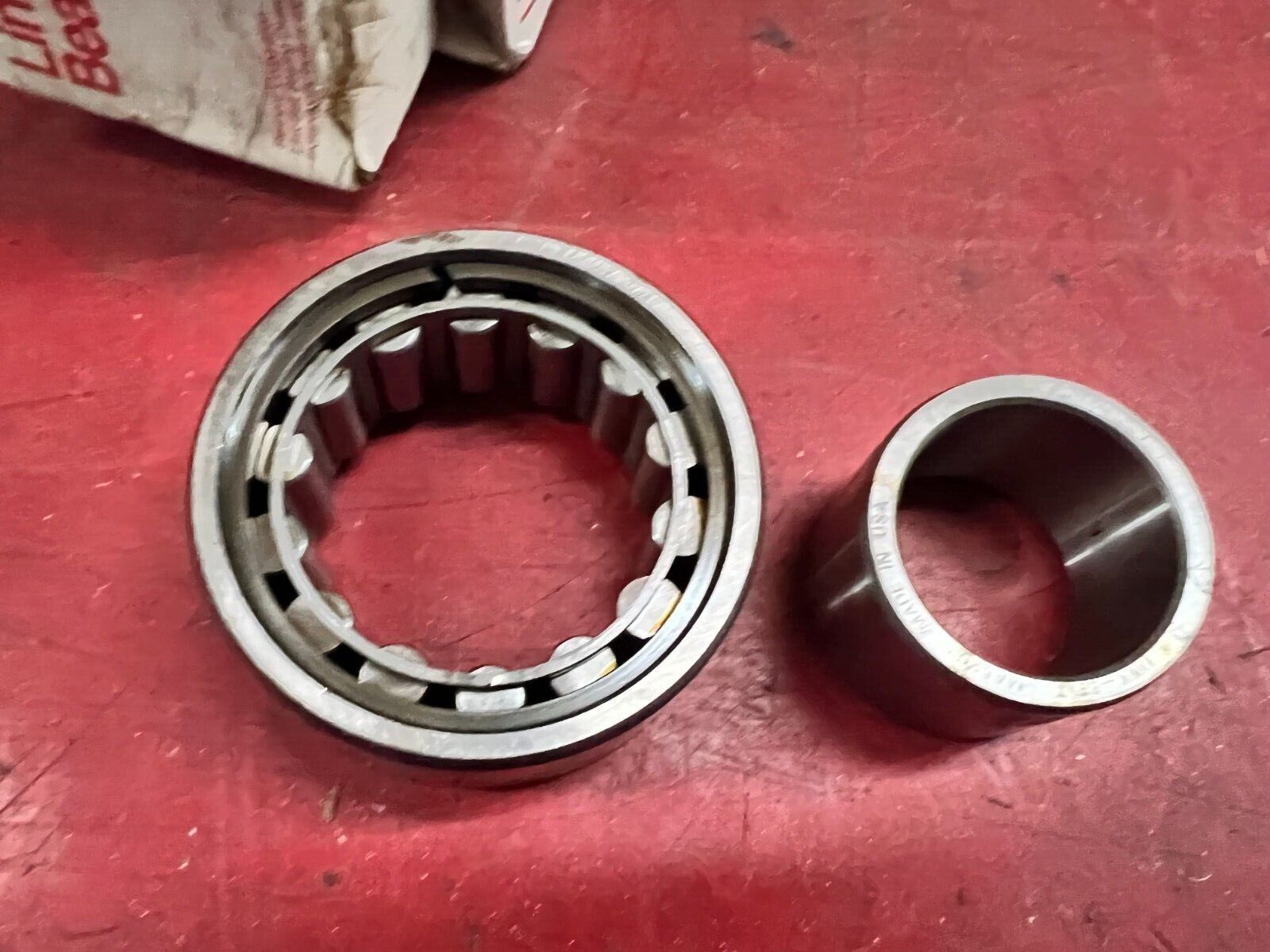 NEW IN BOX LINKBELT INNER RING WITH CYLINDRICAL BEARING M5208TV WITH MA5208