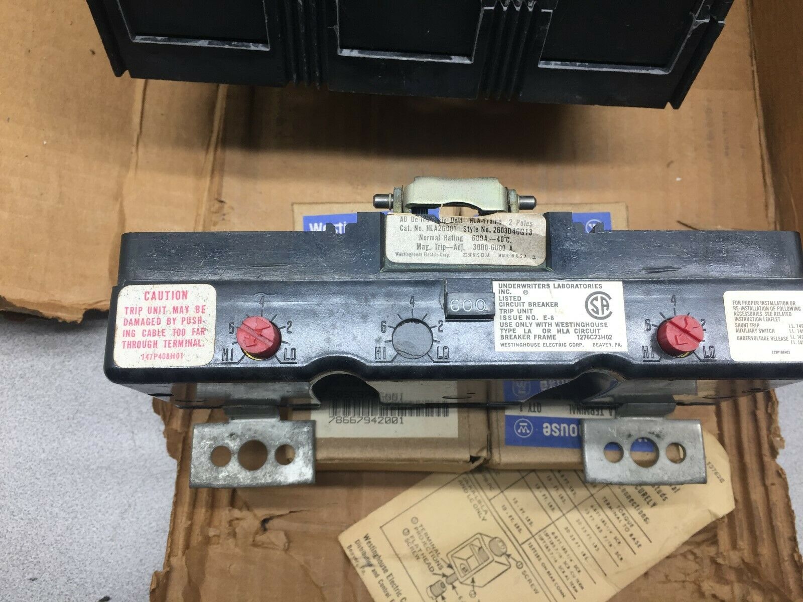 NEW IN DAMMAGED BOX WESTINGHOUSE 600 AMP 2 POLE 600 VAC WITH MAG TRIP LA2600F /