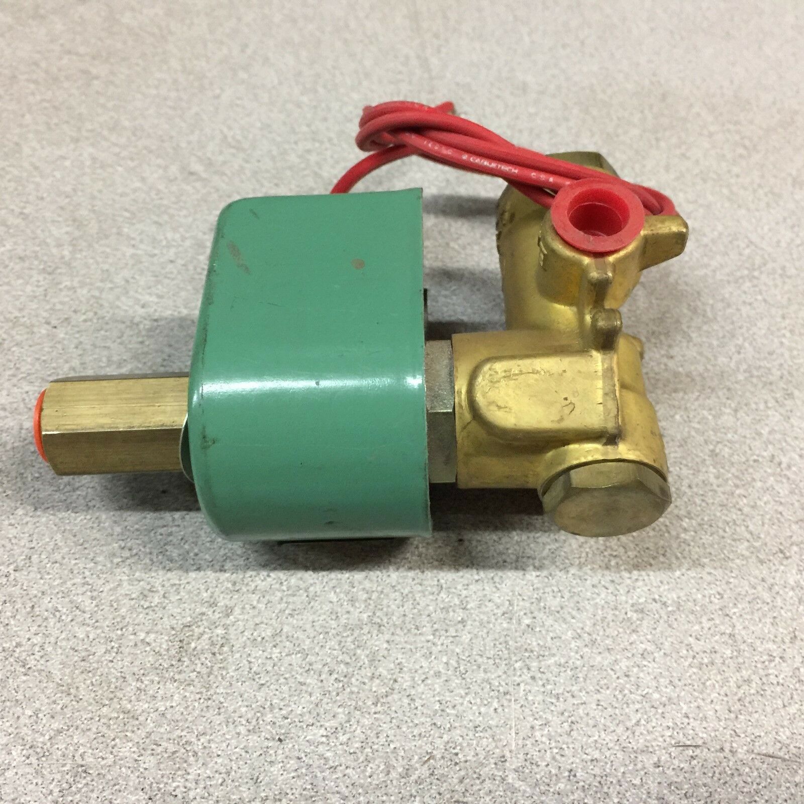 NEW NO BOX ASCO 1/4NPT 10-150PSI 120VAC SOLENOID VALVE GS8345E1V