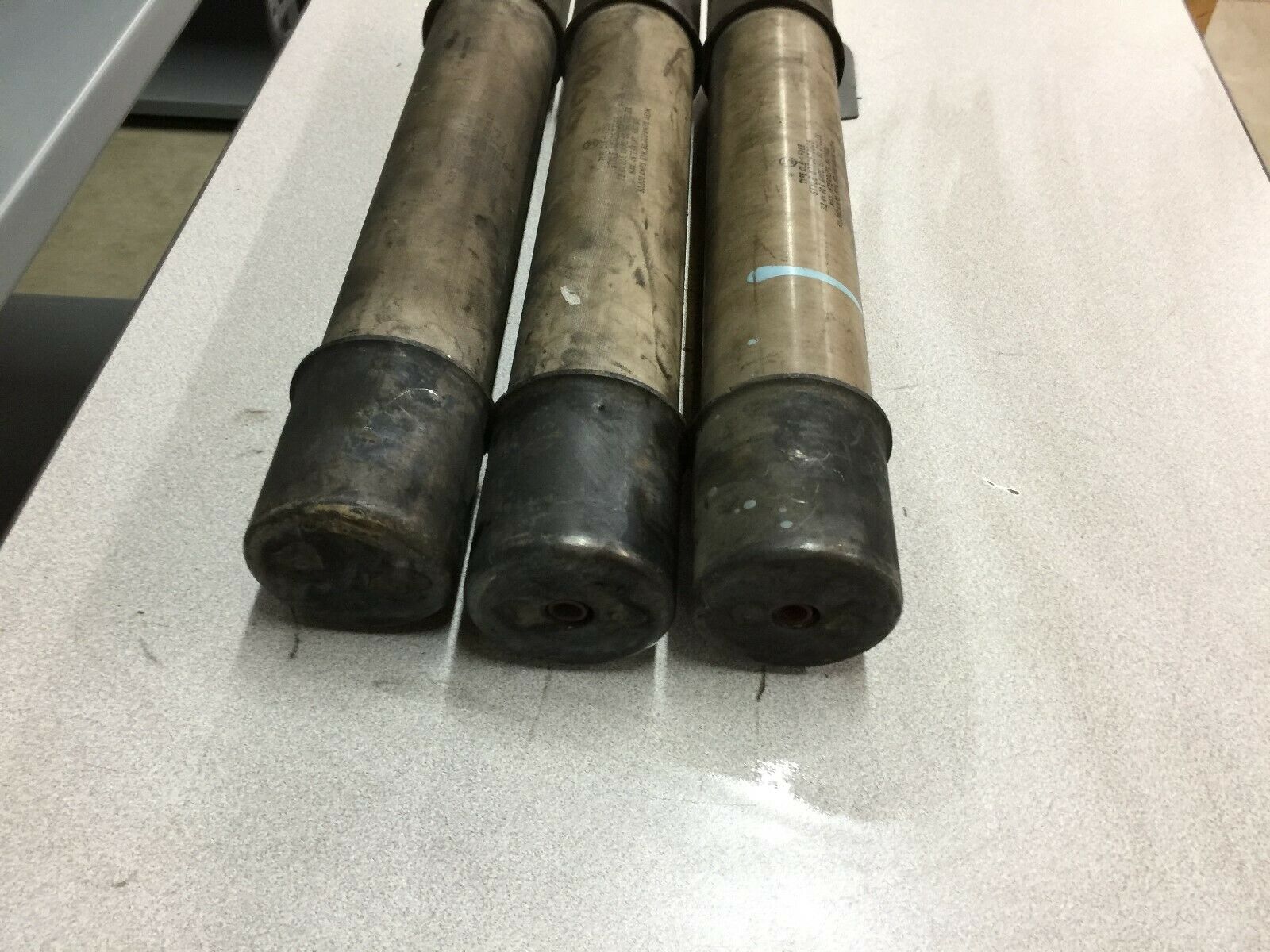 USED (LOT OF 3) WESTINGHOUSE TYPE CLE-1 7.2KV 80E AMPS FUSES 677C573G05