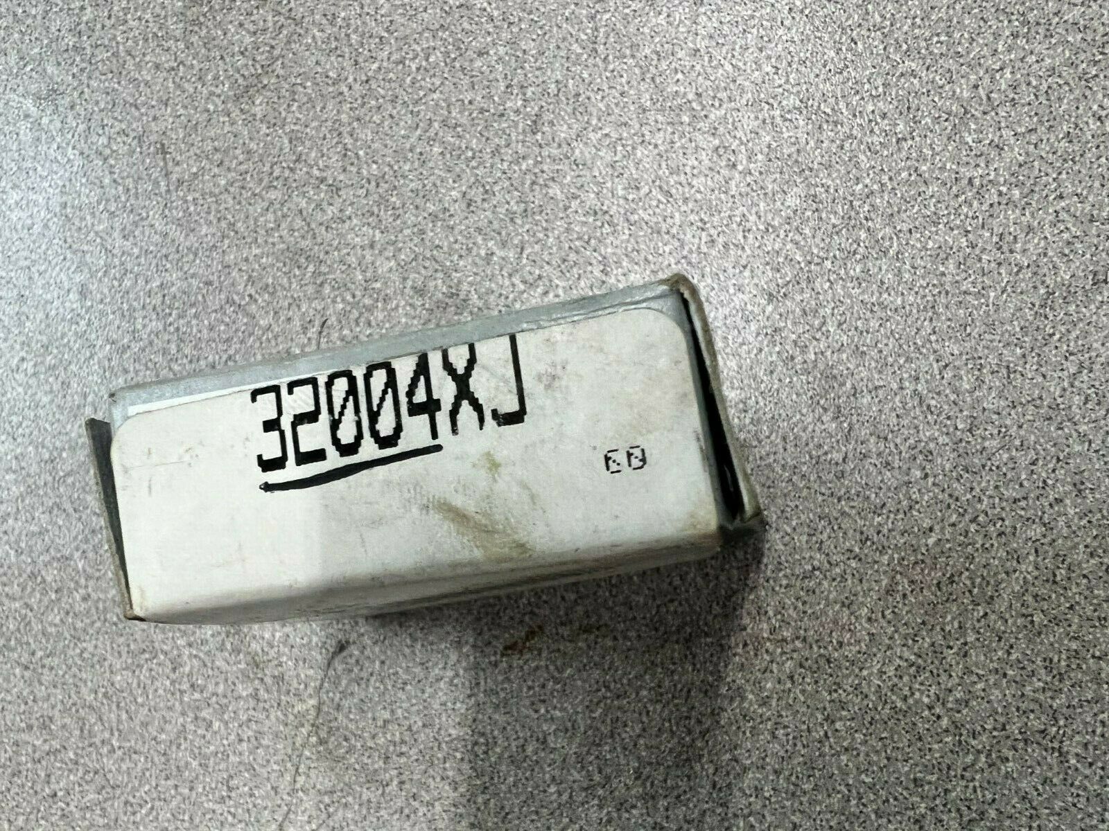 NEW IN BOX NSK HR32004XJ BEARING WITH RACE 32004XJ