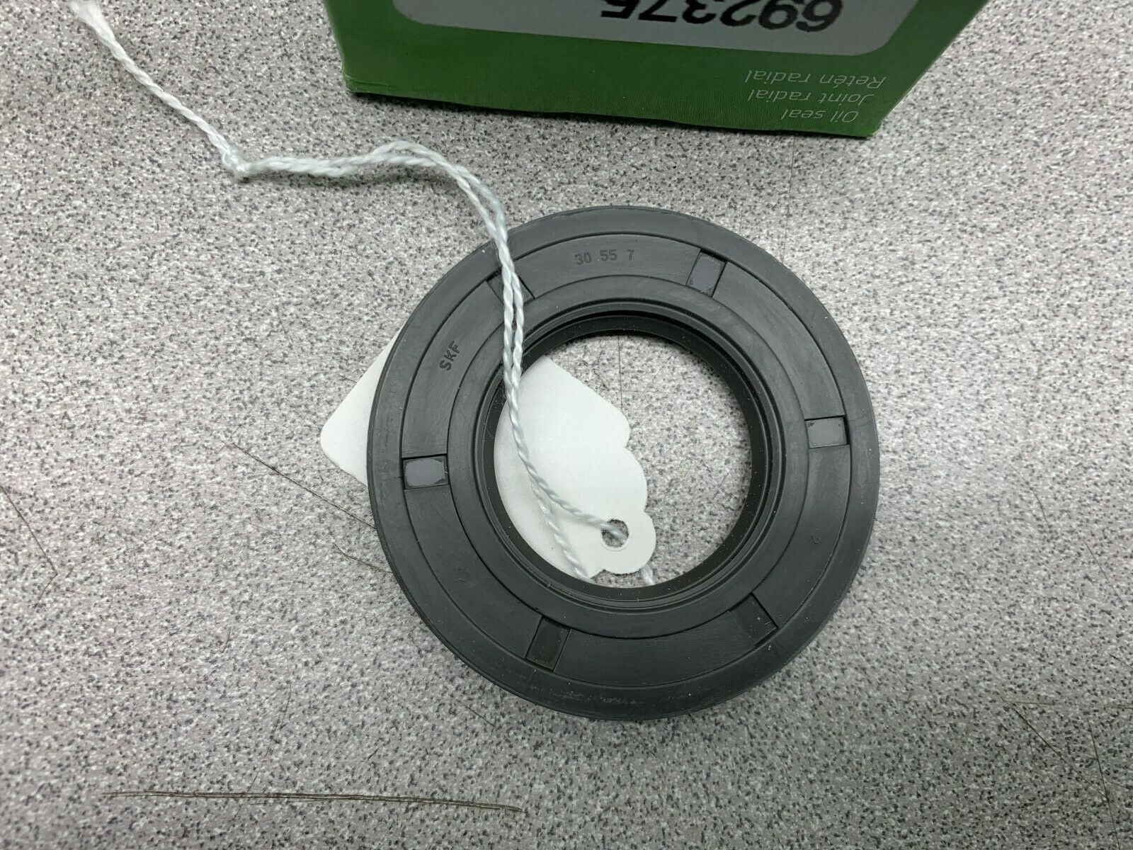 LOT OF 9 NEW IN BOX SKF OILSEAL 692375