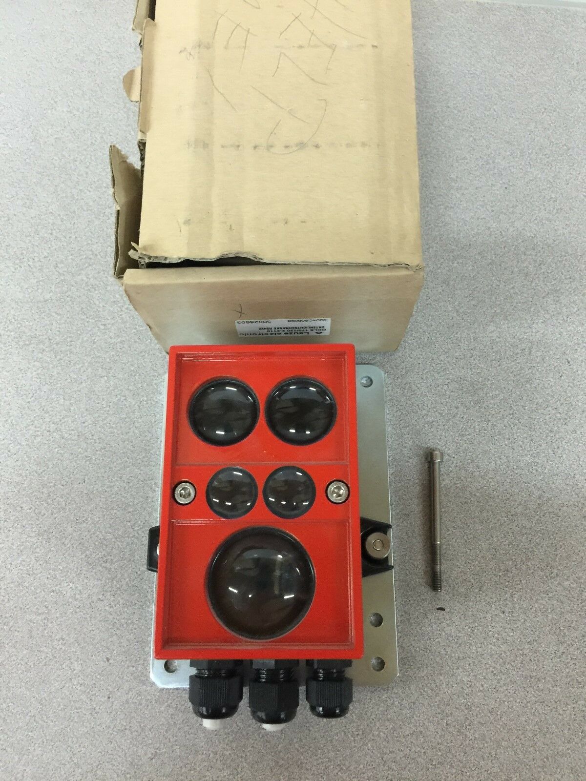 NEW LEUZE ELECTRONIC 50028603 DATA TRANSMISSION SYSTEM DDLS 170/120.2-2110