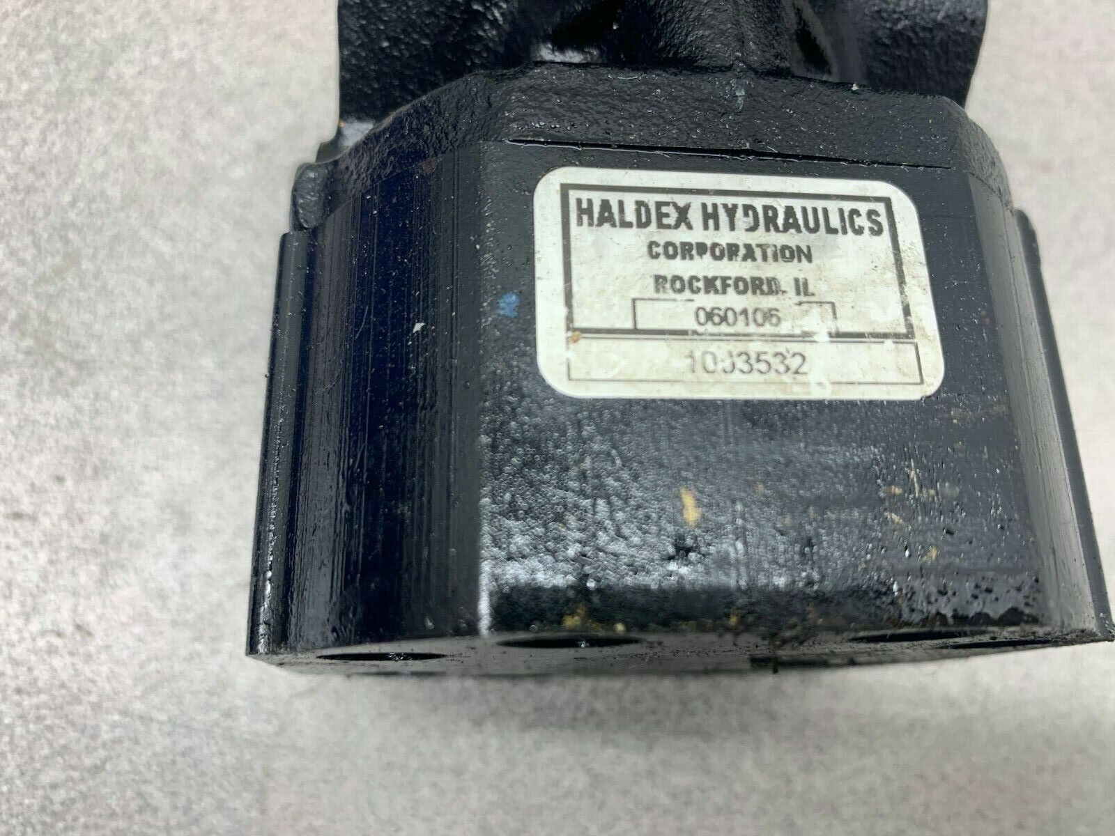 NEW NO BOX HOLDEX HYDRAULIC MOTOR 1003532