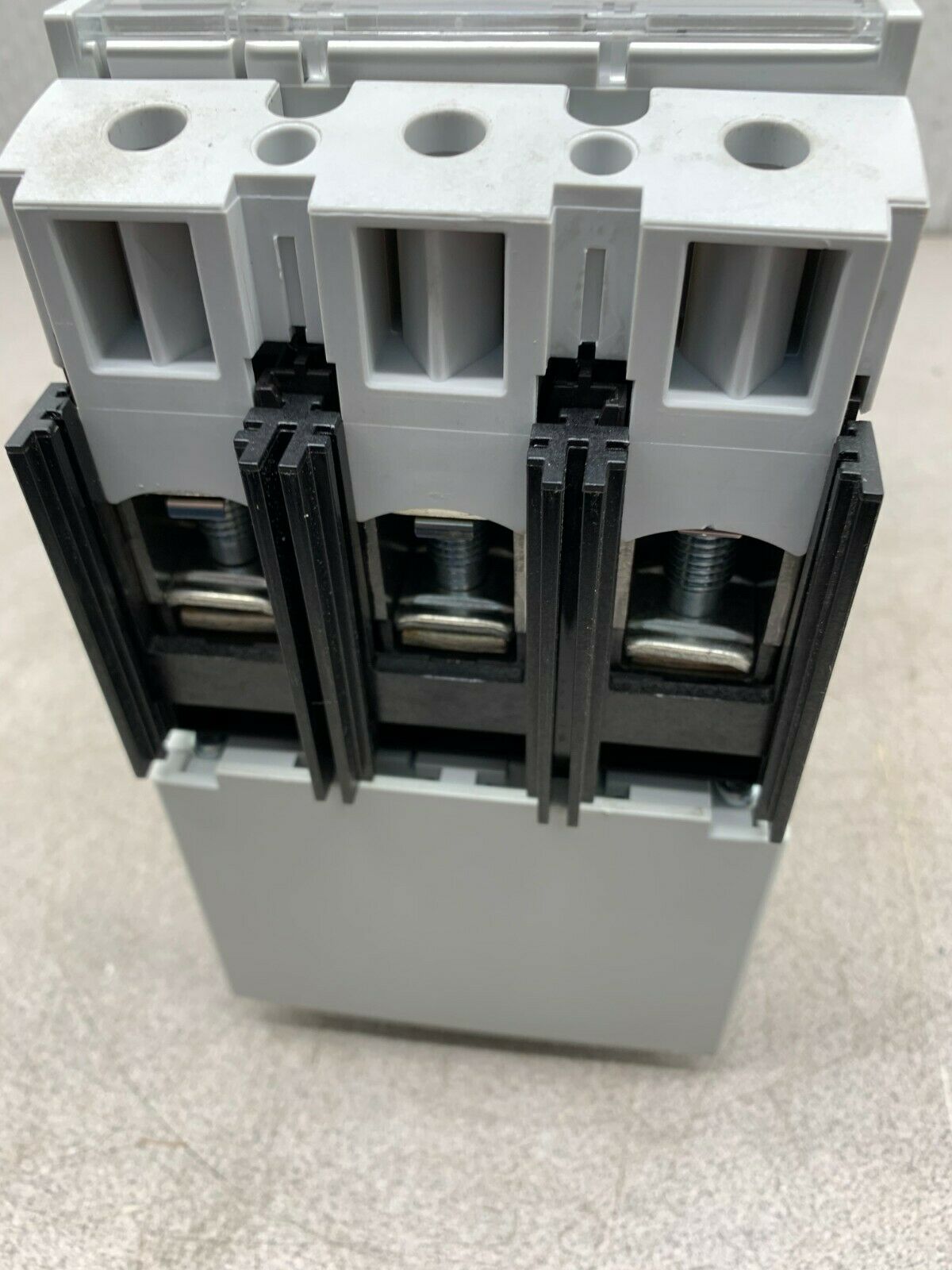 NEW EATON MOELLER 125AMP BREAKER WITH SYNCHRONIZED REMOTE OPERATOR NZM 2-XR