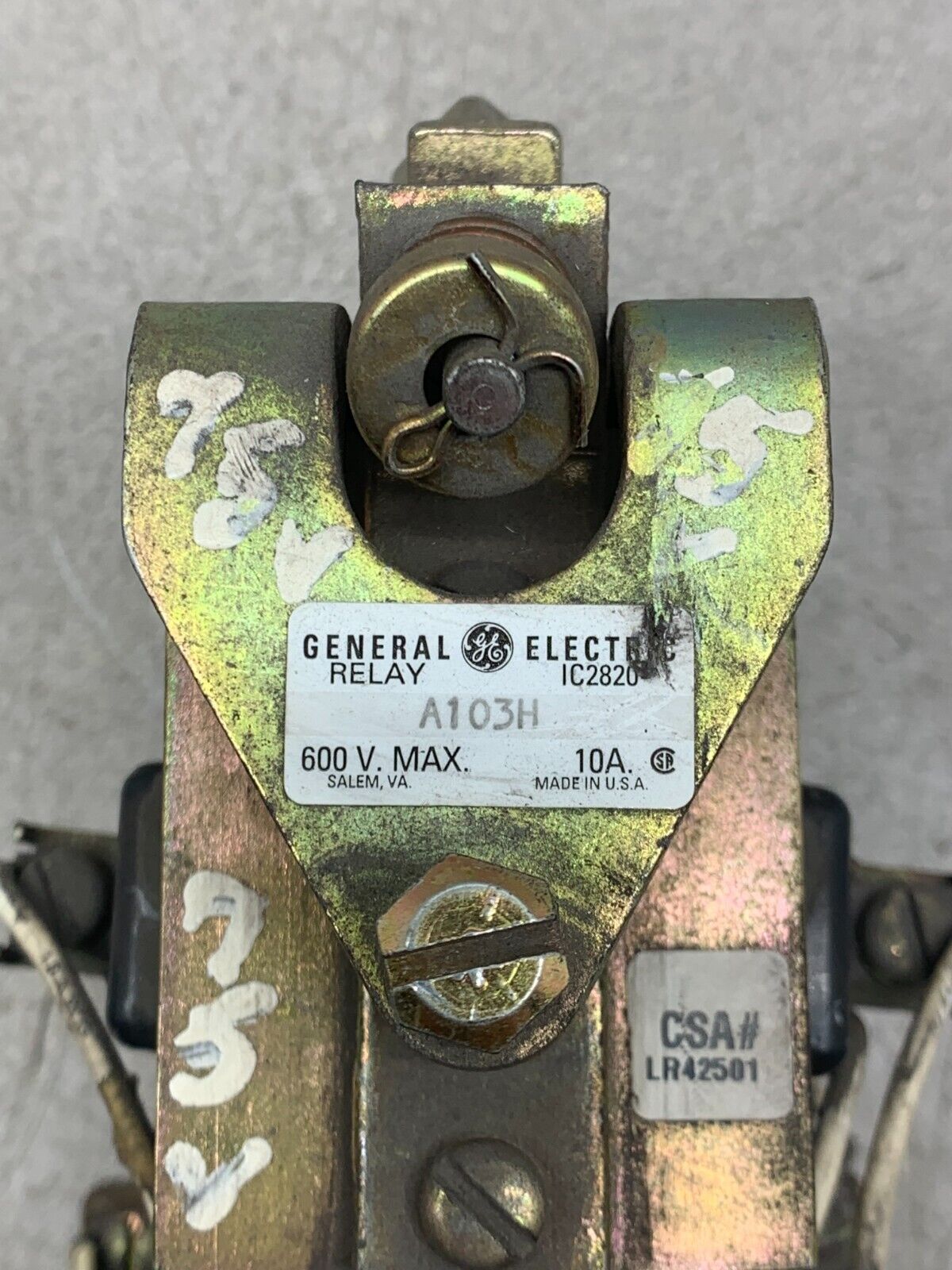 USED GENERAL ELECTRIC RELAY IC2820A103H WITH 22D11G269A COIL