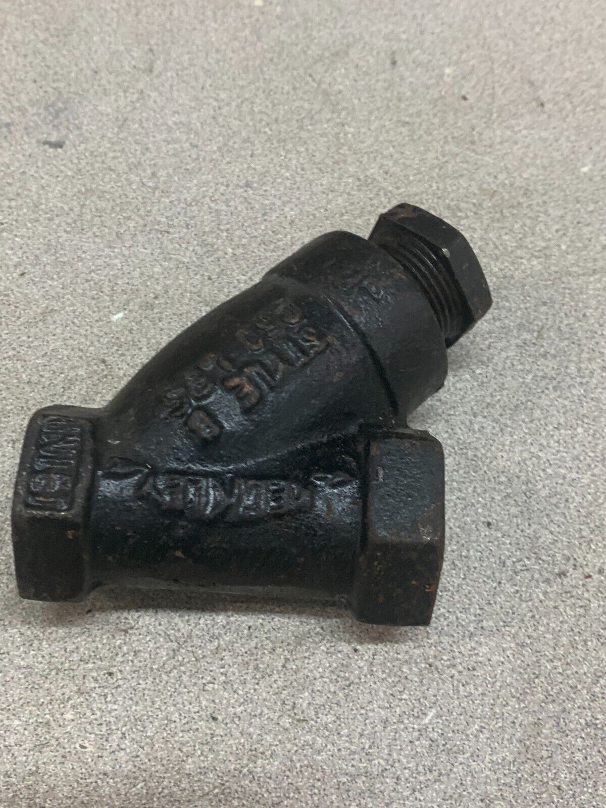 NEW NO BOX KECKLEY STYLE B 250LBS. Y-STRAINER 1/2"