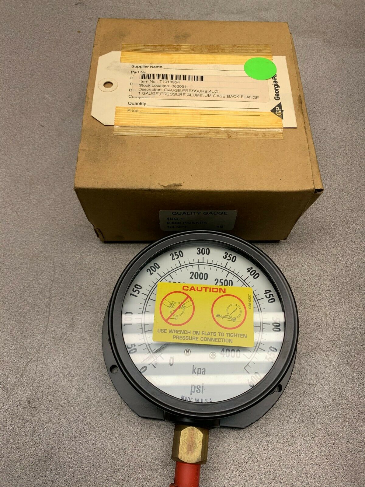 NEW IN BOX GEORGIA PACIFIC 1/4" PRESSURE GAUGE 4UG-1
