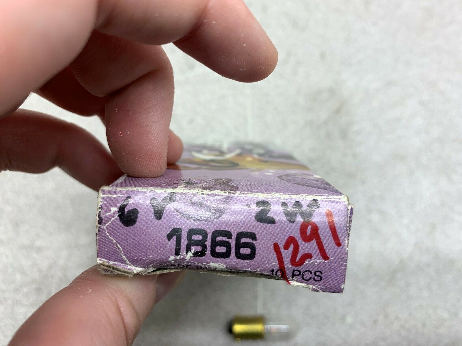 BOX OF 4 NEW IN BOX CEC BULB 1866